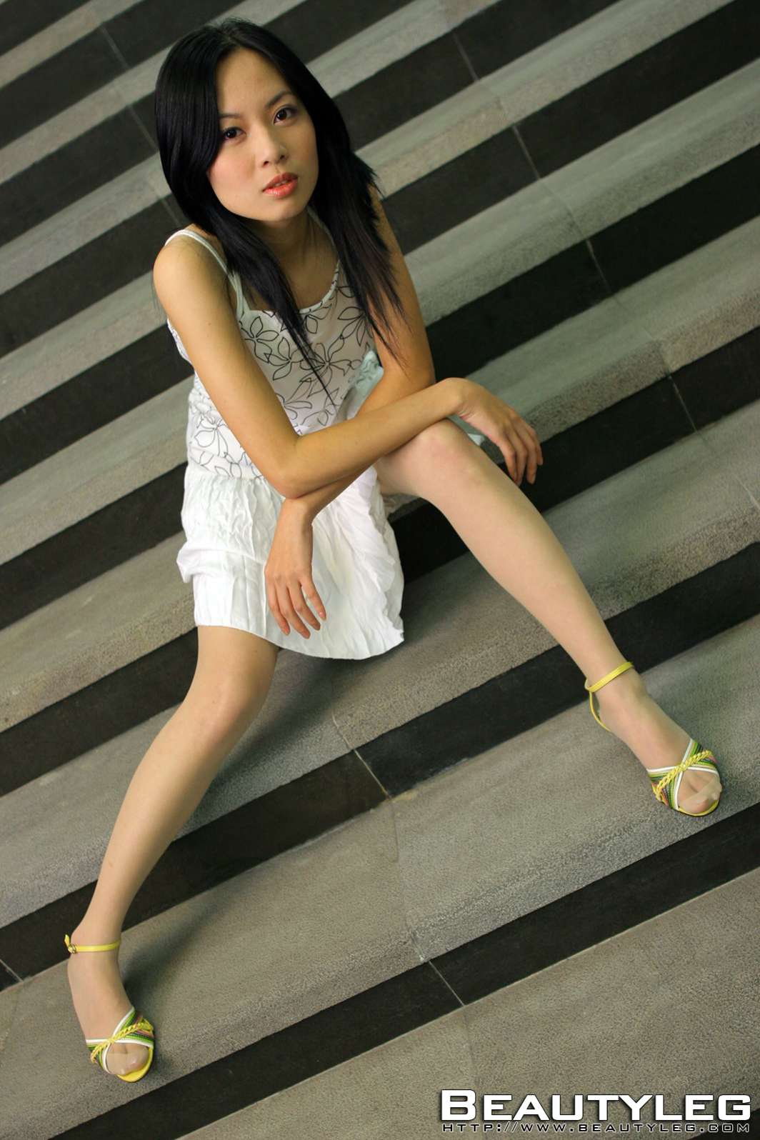 [BeautyLeg] No.048 孟瑶 在现浏览第5张