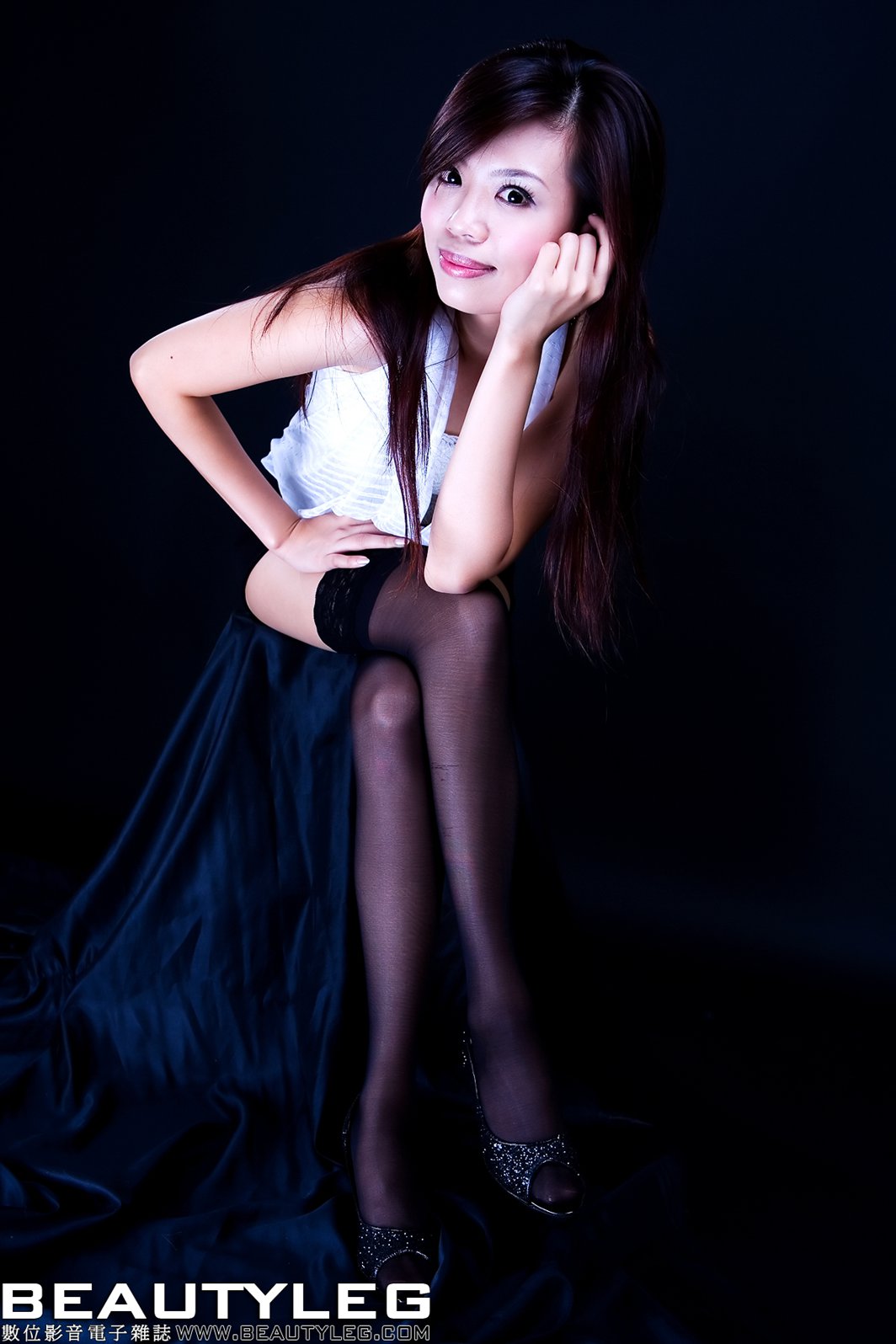 [BeautyLeg] No.100 Kate 在现浏览第3张