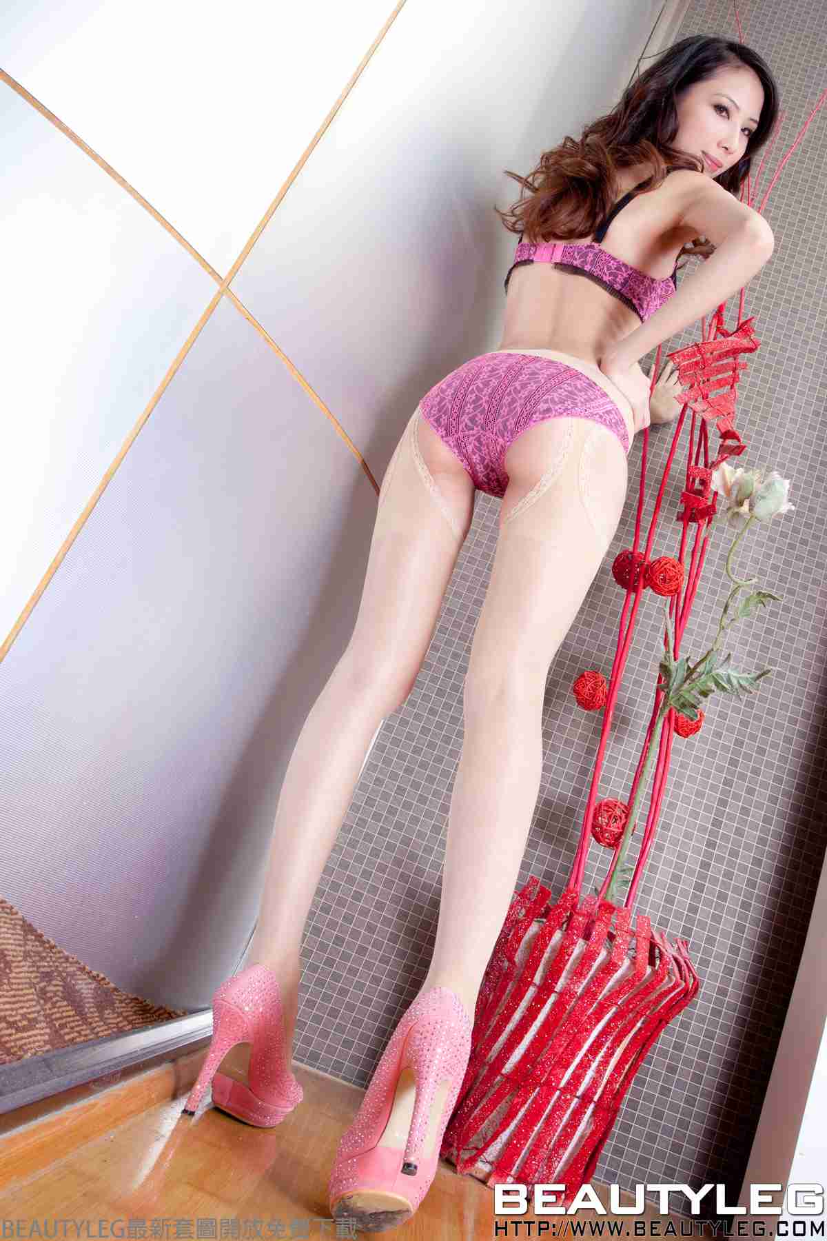 [BeautyLeg] No.569 YoYo[69P] 在现浏览第22张