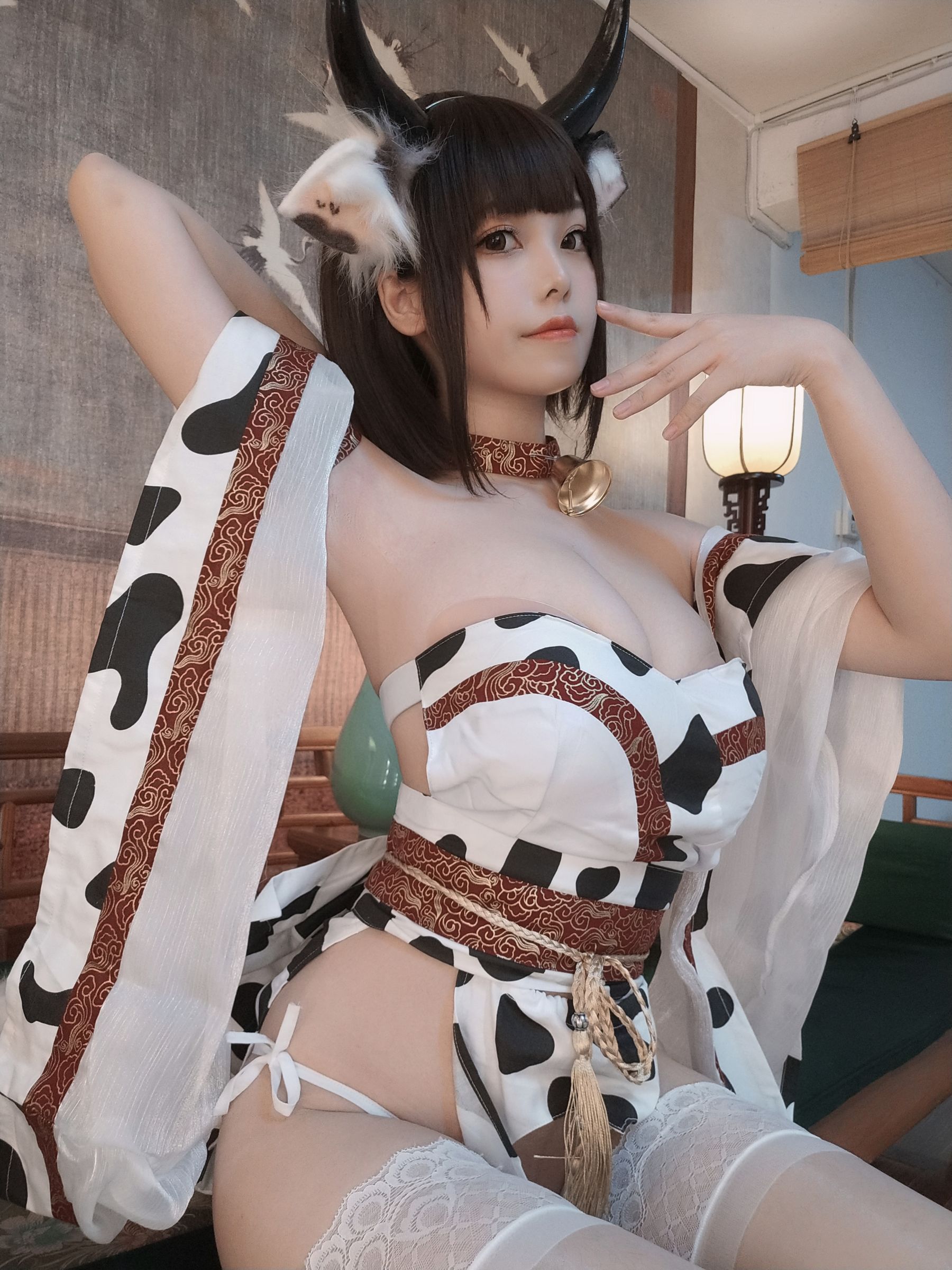 [网红COSER写真] 萌系小姐姐蜜汁猫裘 - 奶牛第5张