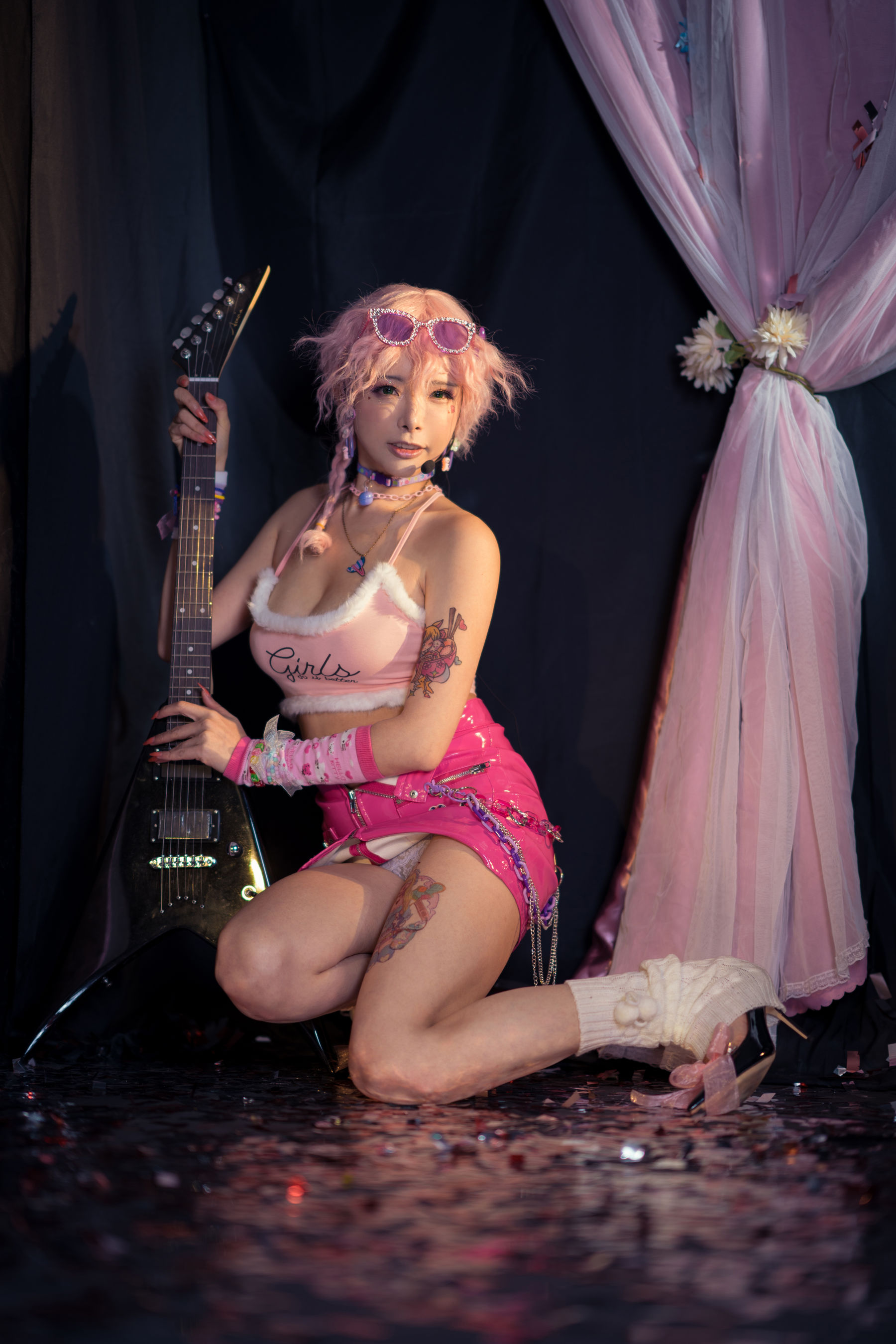 [网红COSER写真] 秋和柯基(夏小秋秋秋) - 小偶像第3张