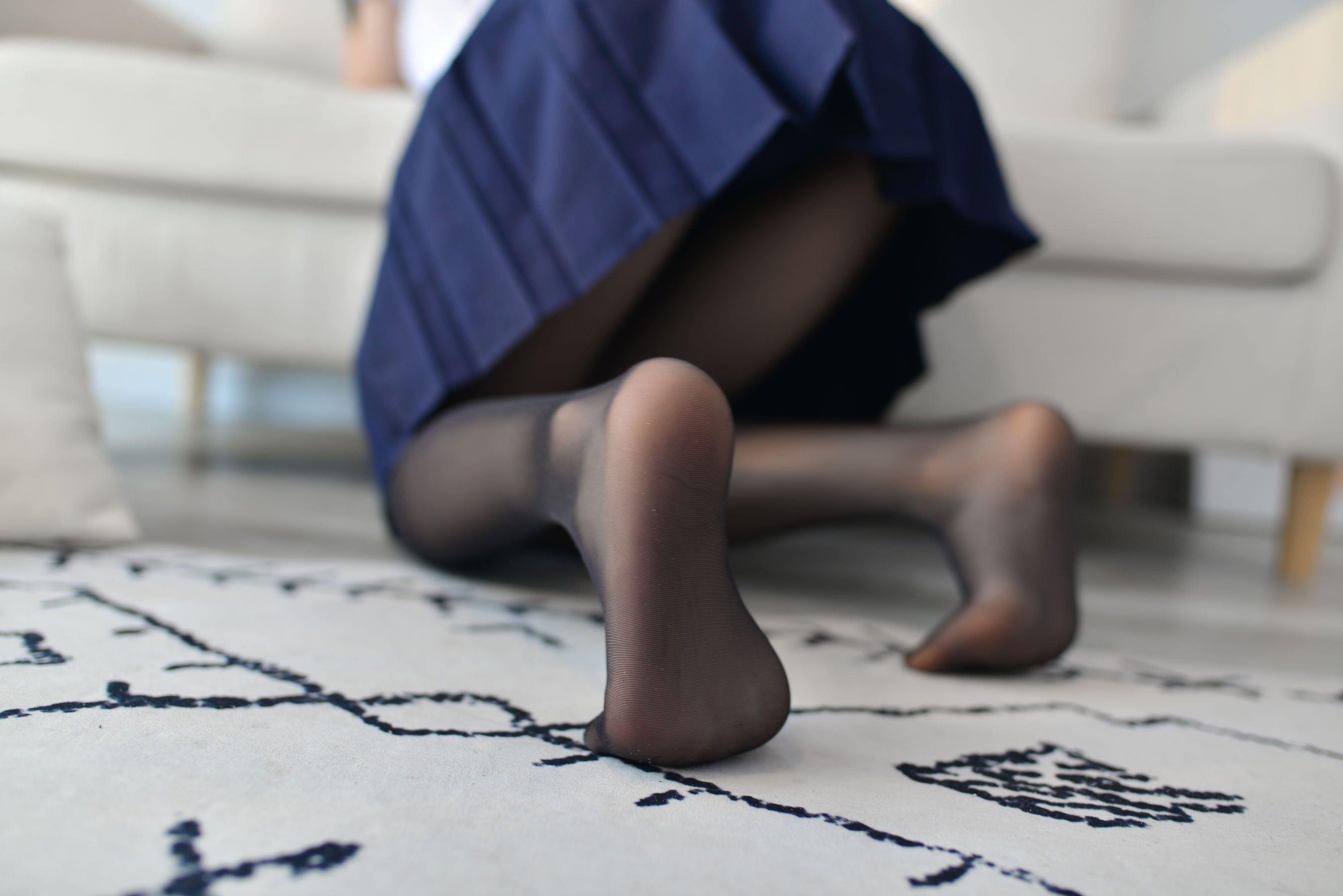 [COS福利] Cos小姐姐雪琪 - 黑丝JK死库水第17张