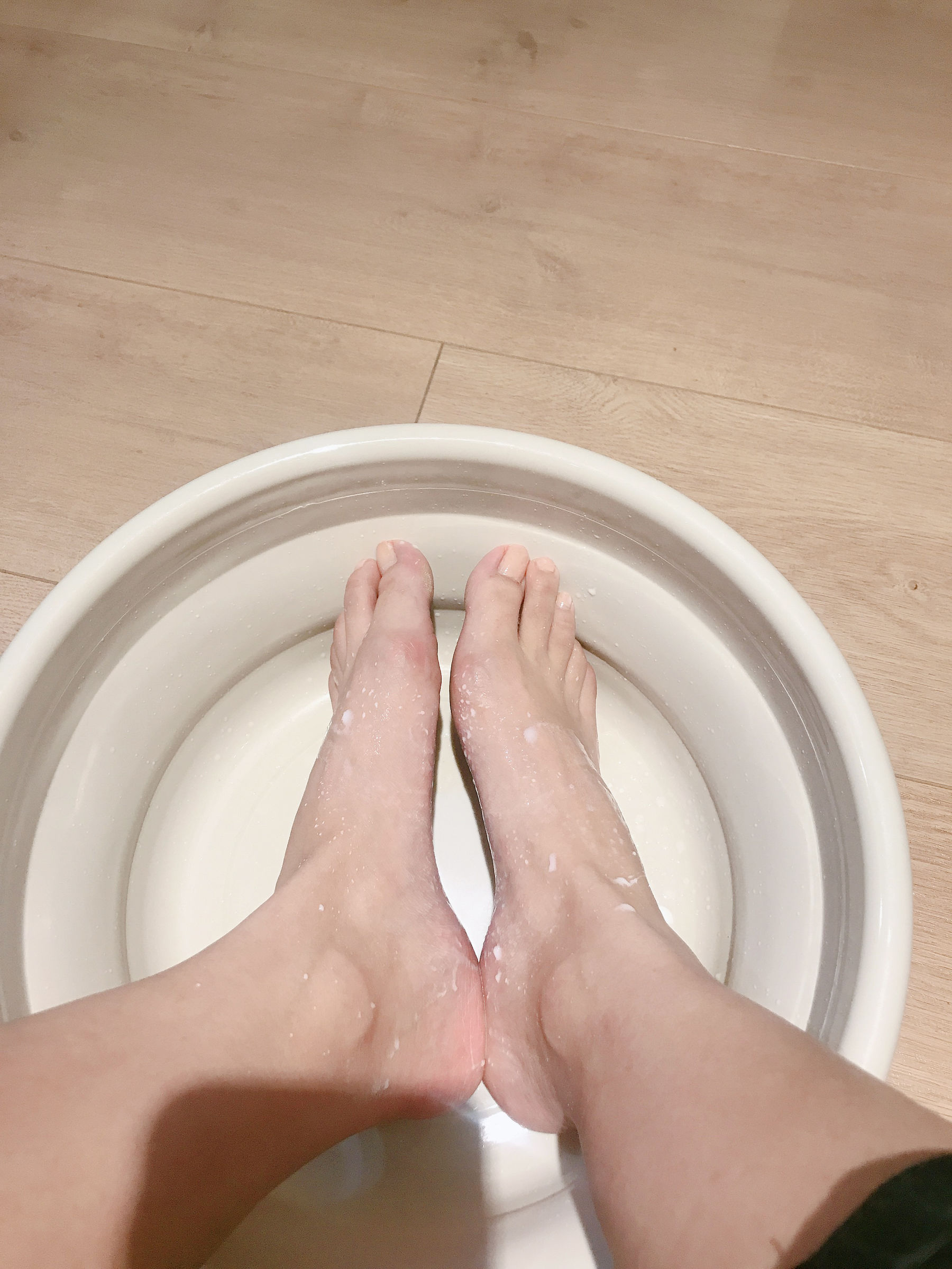 [福利COS] 安乔乔儿(Nia乔乔) No.001 牛奶洗脚第7张