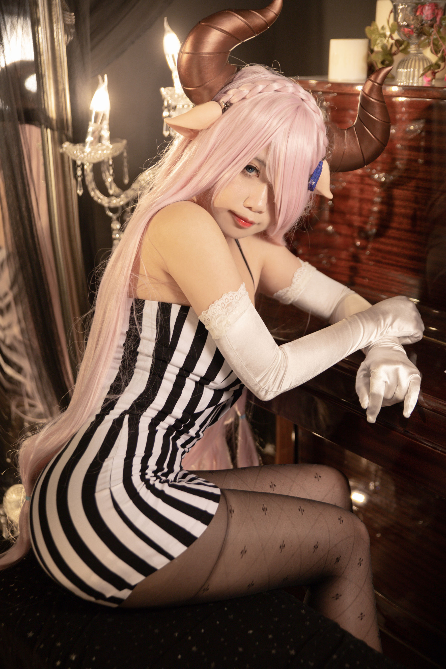 [网红COS] 贞子蜜桃 - 娜露梅亚礼服第5张