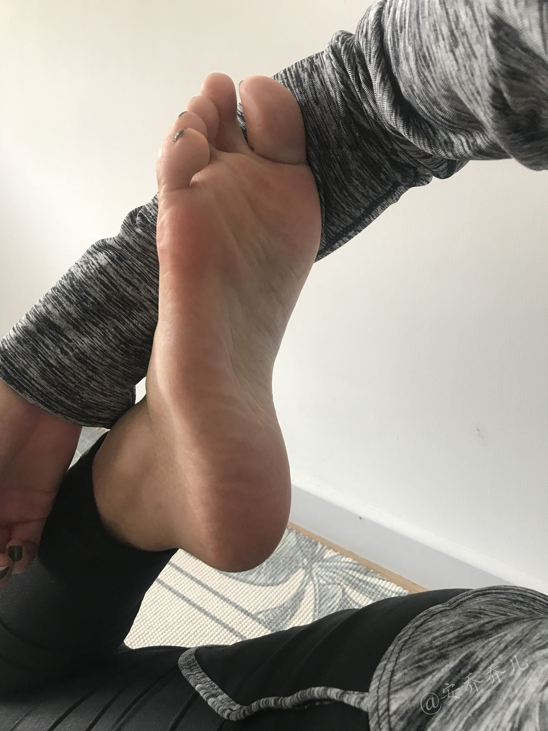 [福利COS] 安乔乔儿(Nia乔乔) No.019 健身房白袜第18张