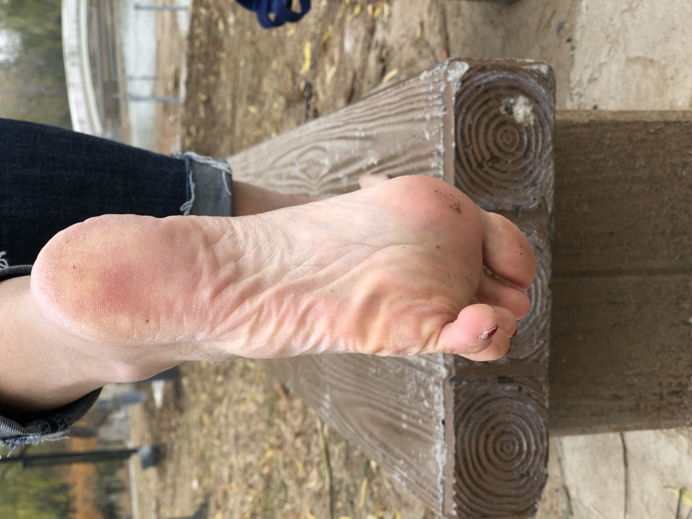 [福利COS] 安乔乔儿(Nia乔乔) No.010 红甲裸足第12张