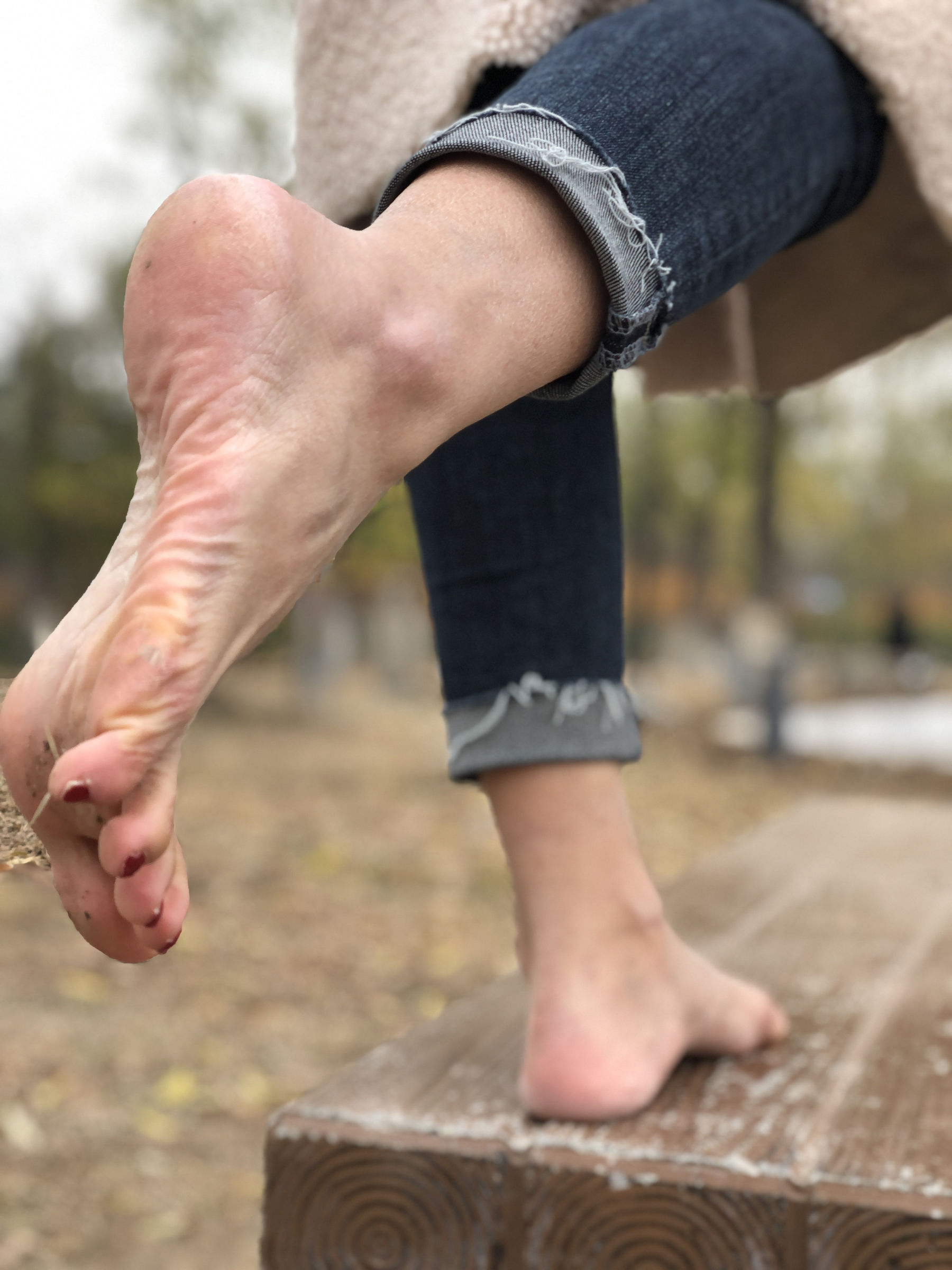 [福利COS] 安乔乔儿(Nia乔乔) No.010 红甲裸足第11张