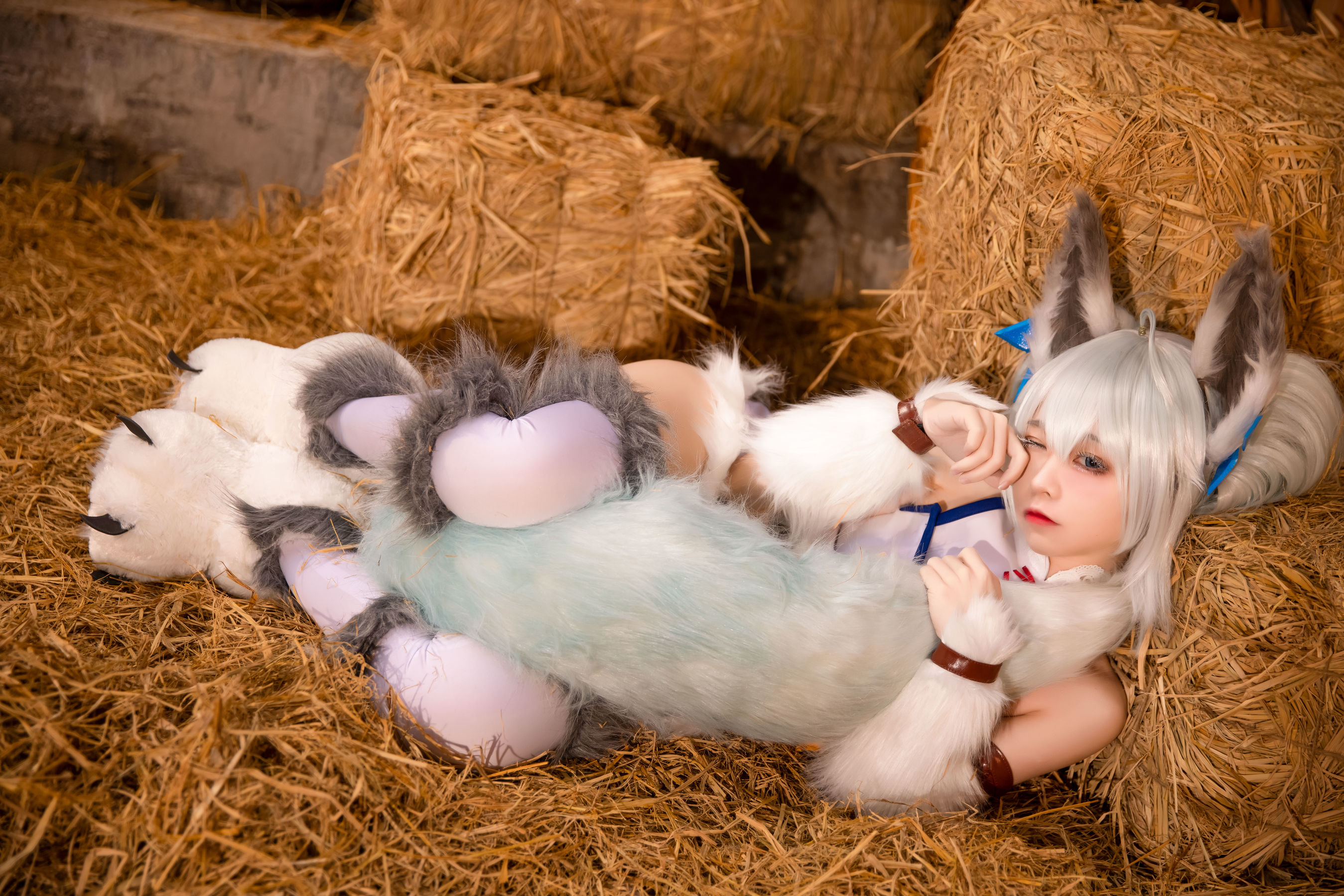 [福利COS] 动漫博主G44不会受伤 - 地牢刹那常服第10张