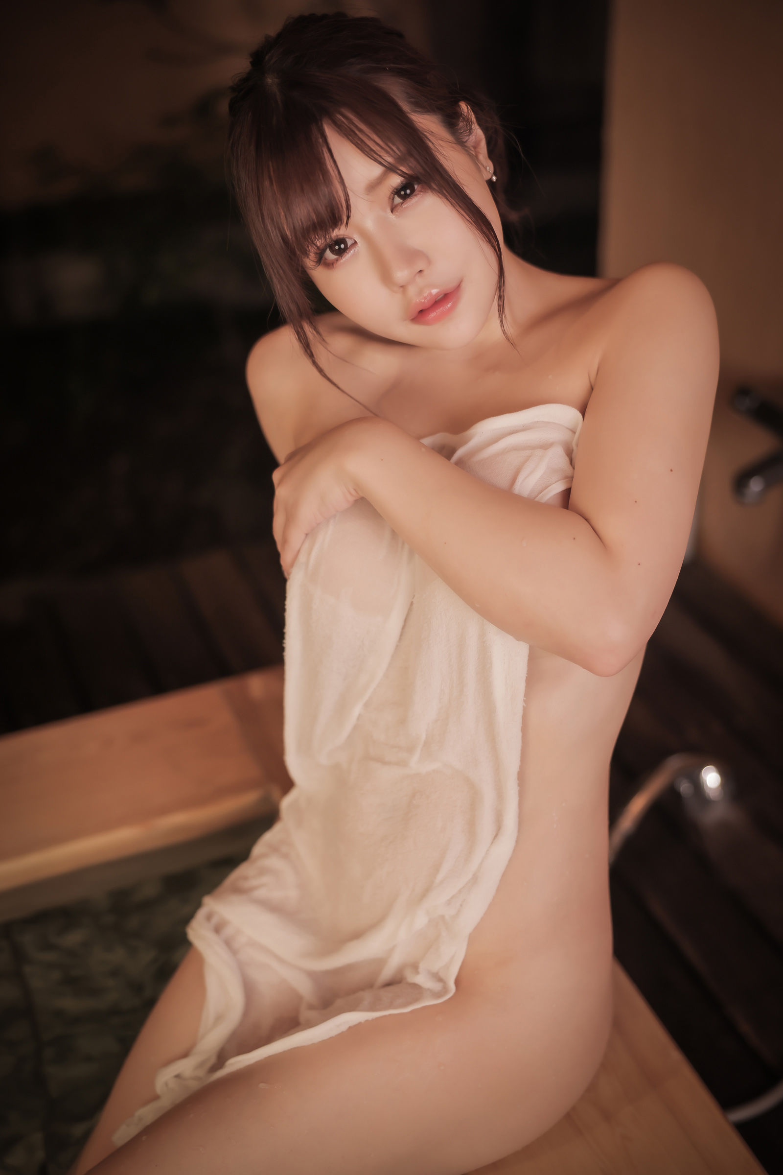 [福利COS] Mai Shirota 白田まい 白田まいと、貸切温泉と、濃厚接触第35张