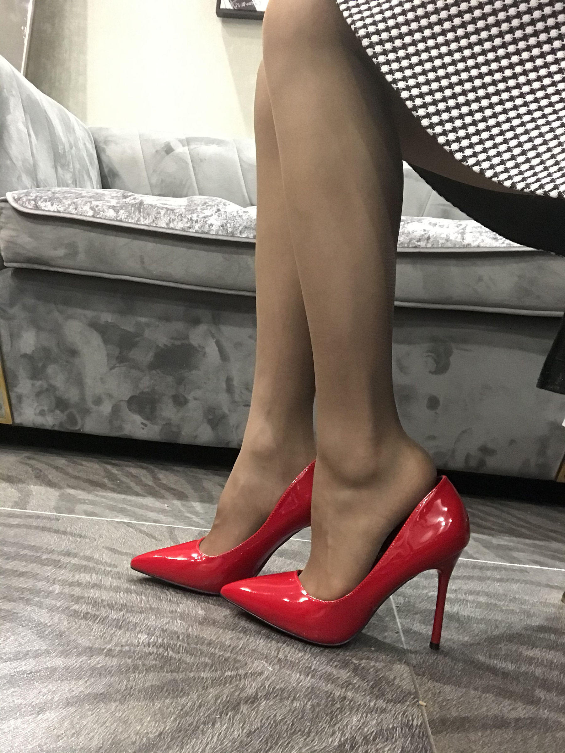 [福利COS] 丝足博主麋鹿_Monroe 2020.04.20 红高黑丝第22张