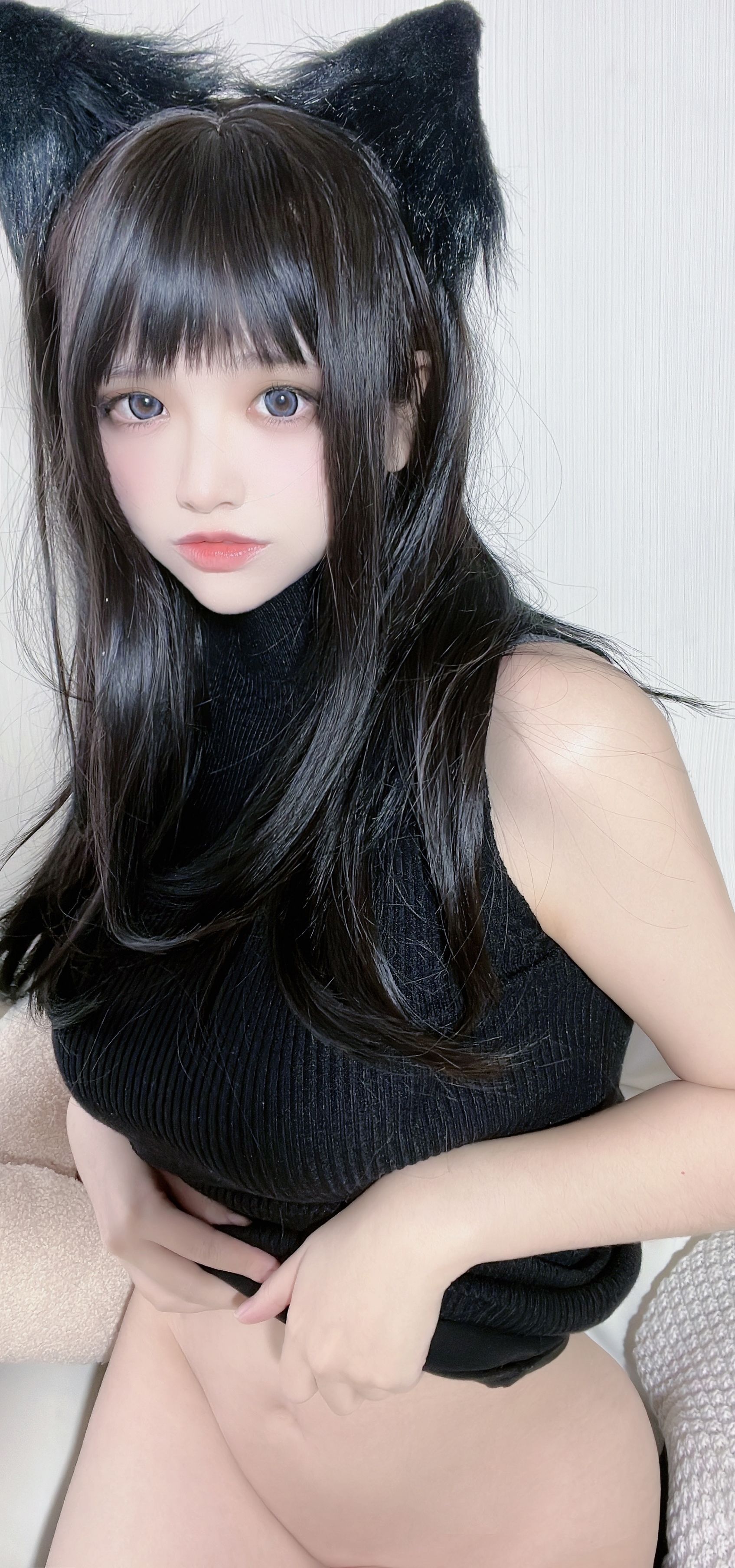 [福利COS] 疯猫ss - 黑毛衣少女第27张