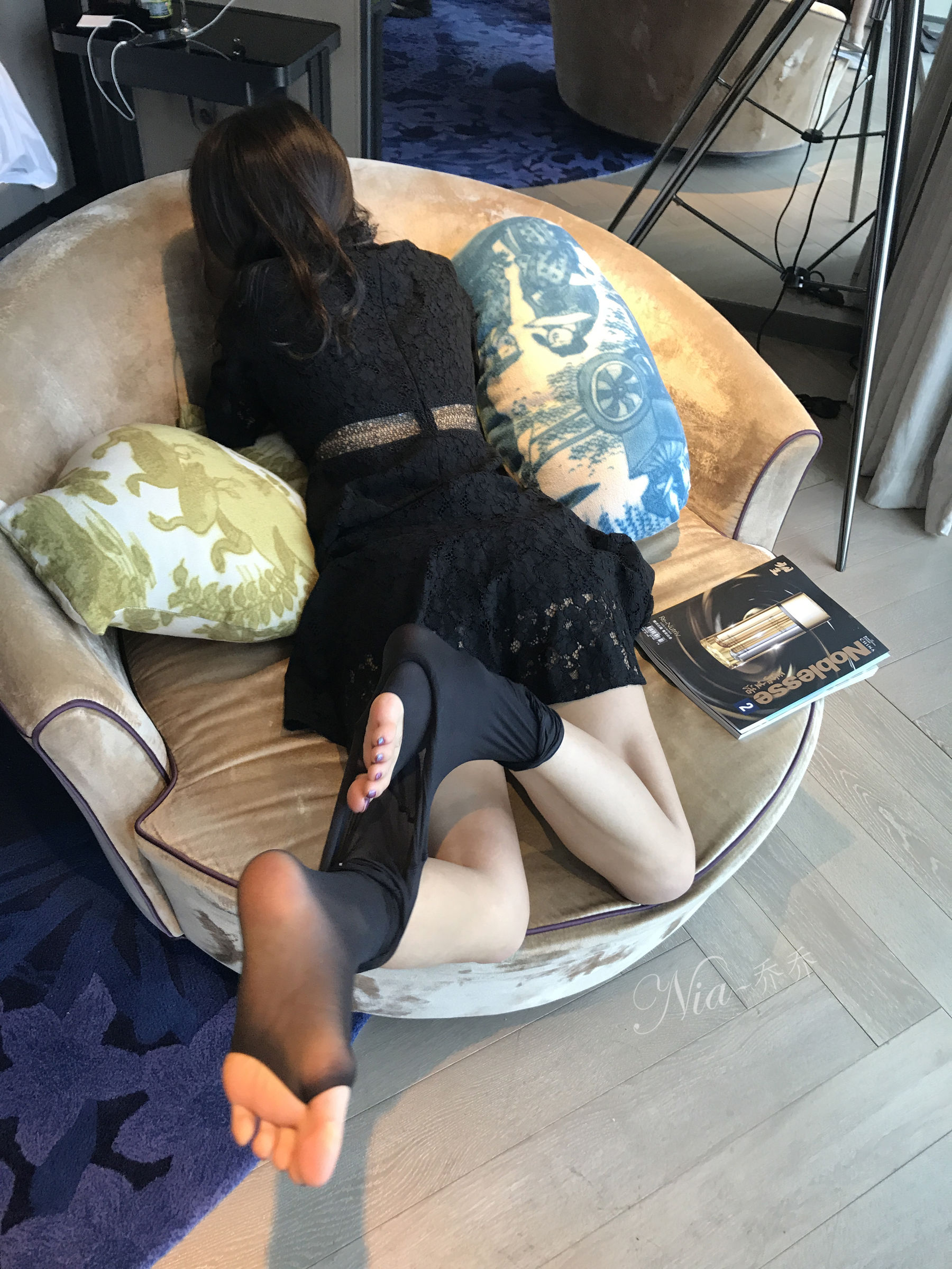 [福利COS] 安乔乔儿(Nia乔乔) No.023 出差刚到酒店呀第25张