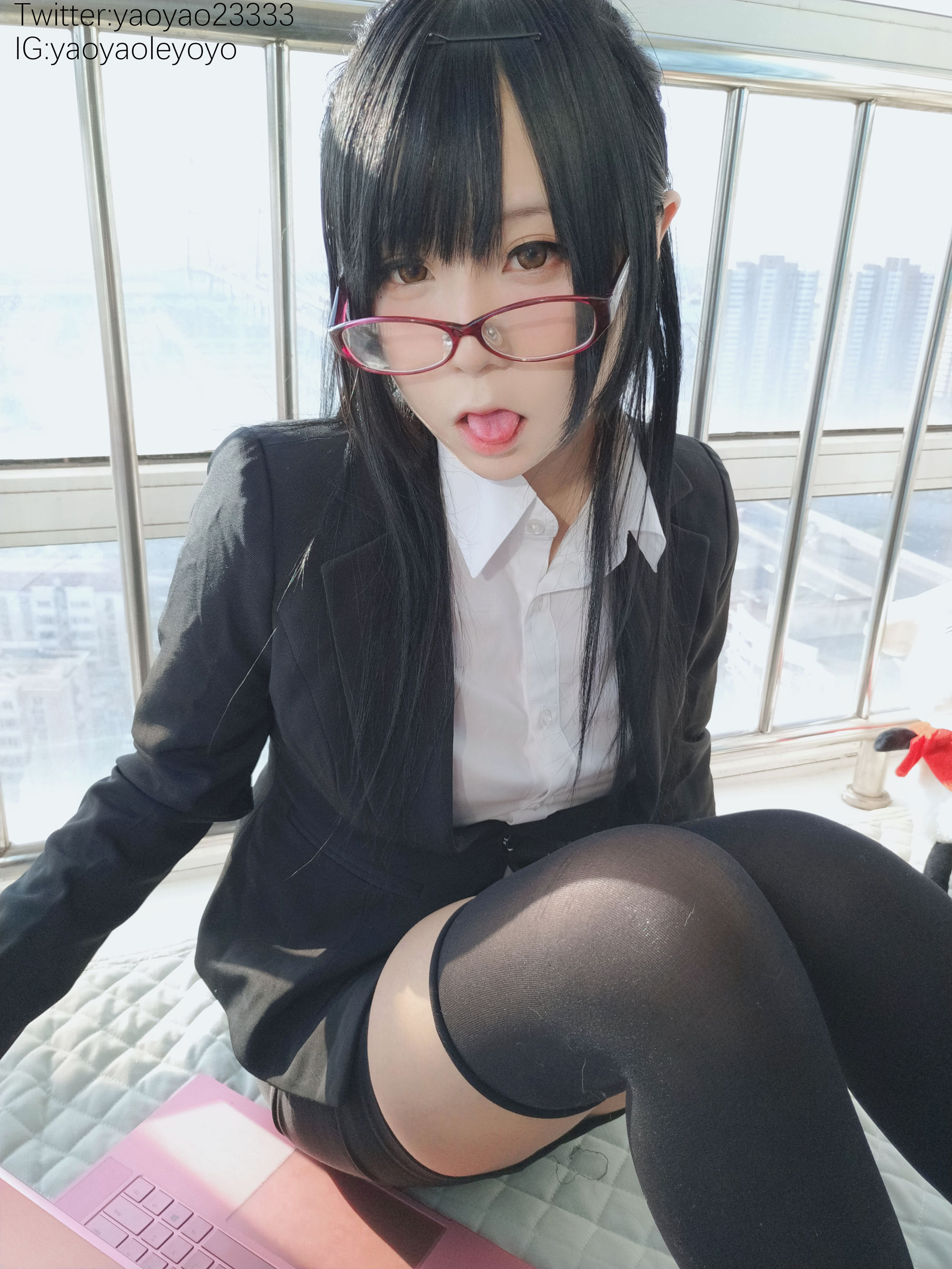 [福利COS] 萌妹子Coser摇摇乐yoyo - 补习老师第6张