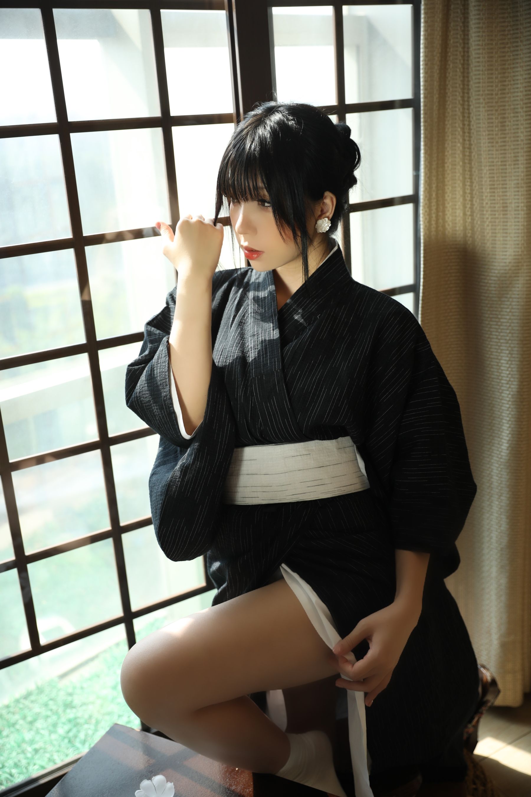 [福利COS] 二次元巨乳美女鹿野希 - 未亡人第14张