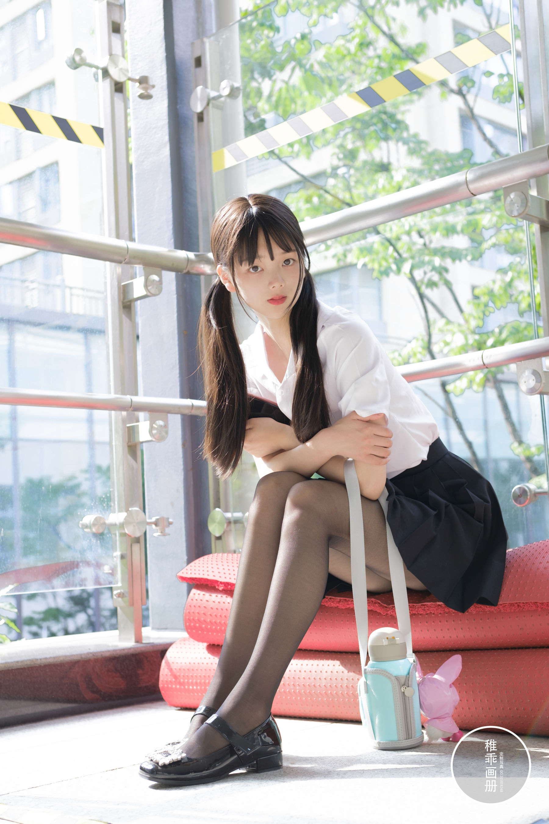 [福利COS] 柴系小乖(稚乖画册) - 夜夜 逛街13d黑丝第5张