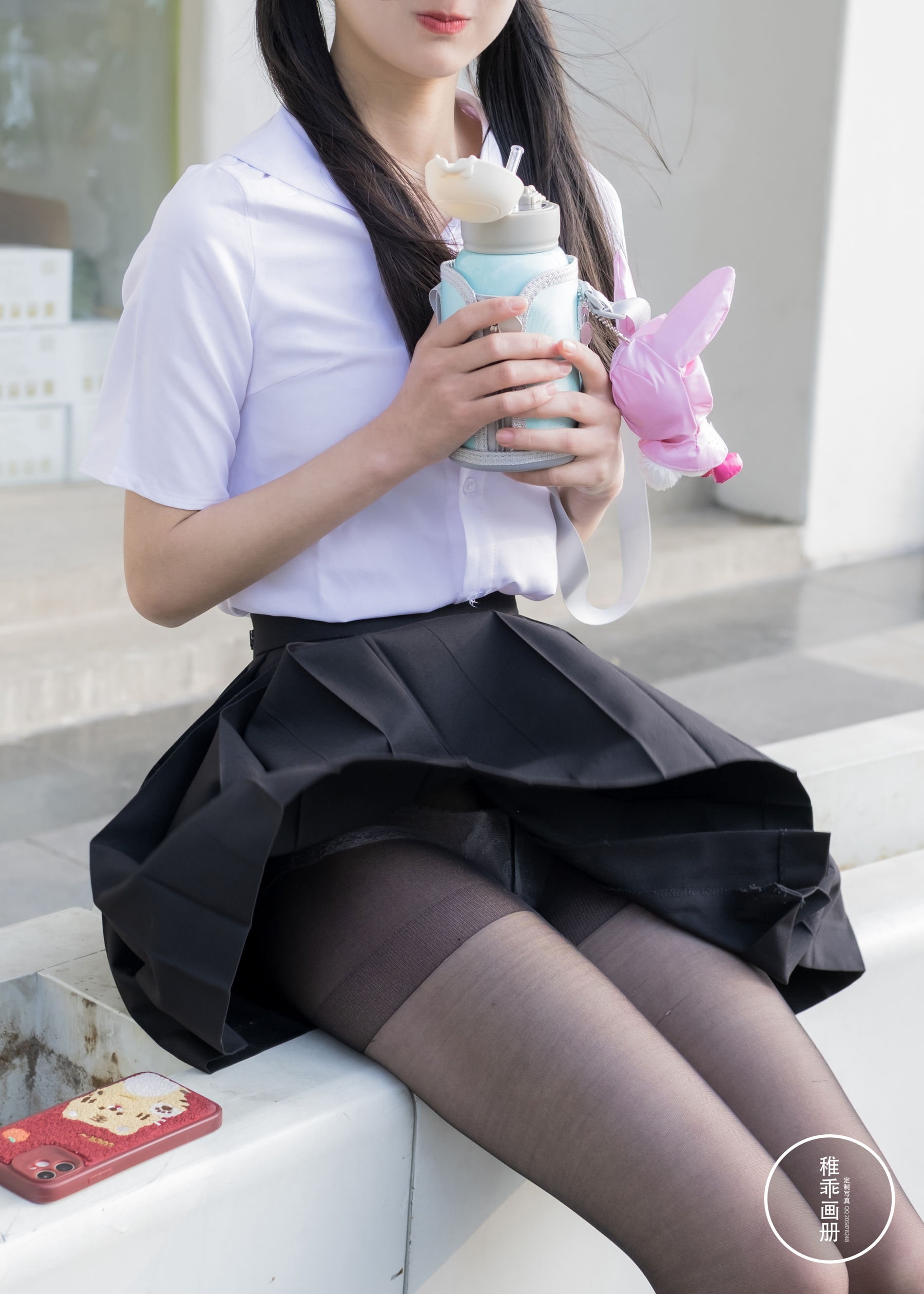 [福利COS] 柴系小乖(稚乖画册) - 夜夜 逛街13d黑丝第16张