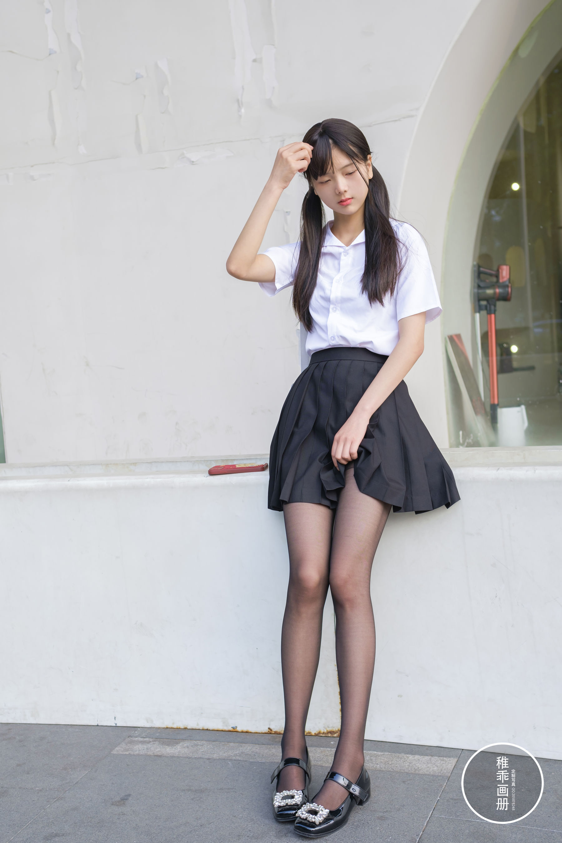 [福利COS] 柴系小乖(稚乖画册) - 夜夜 逛街13d黑丝第14张