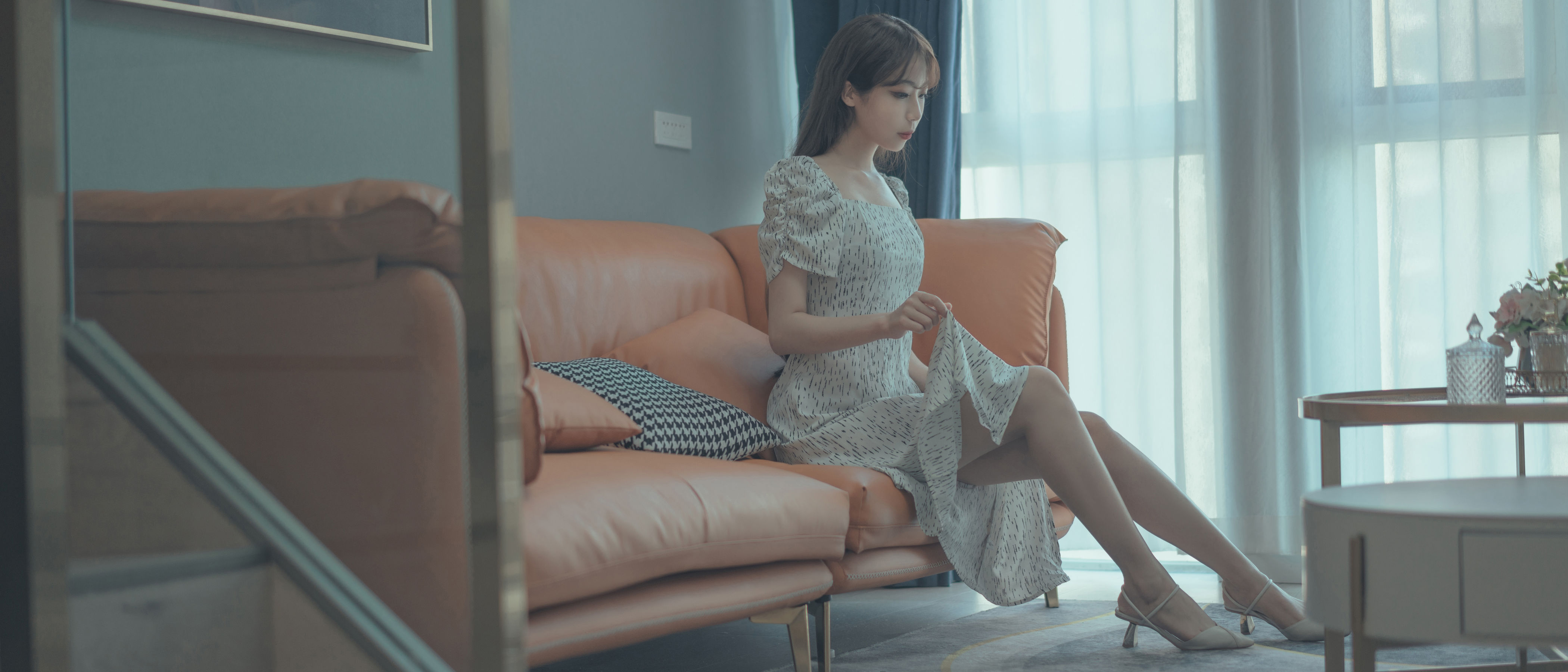 [福利COS] 杏仁曲奇 - 反差表姐第2张