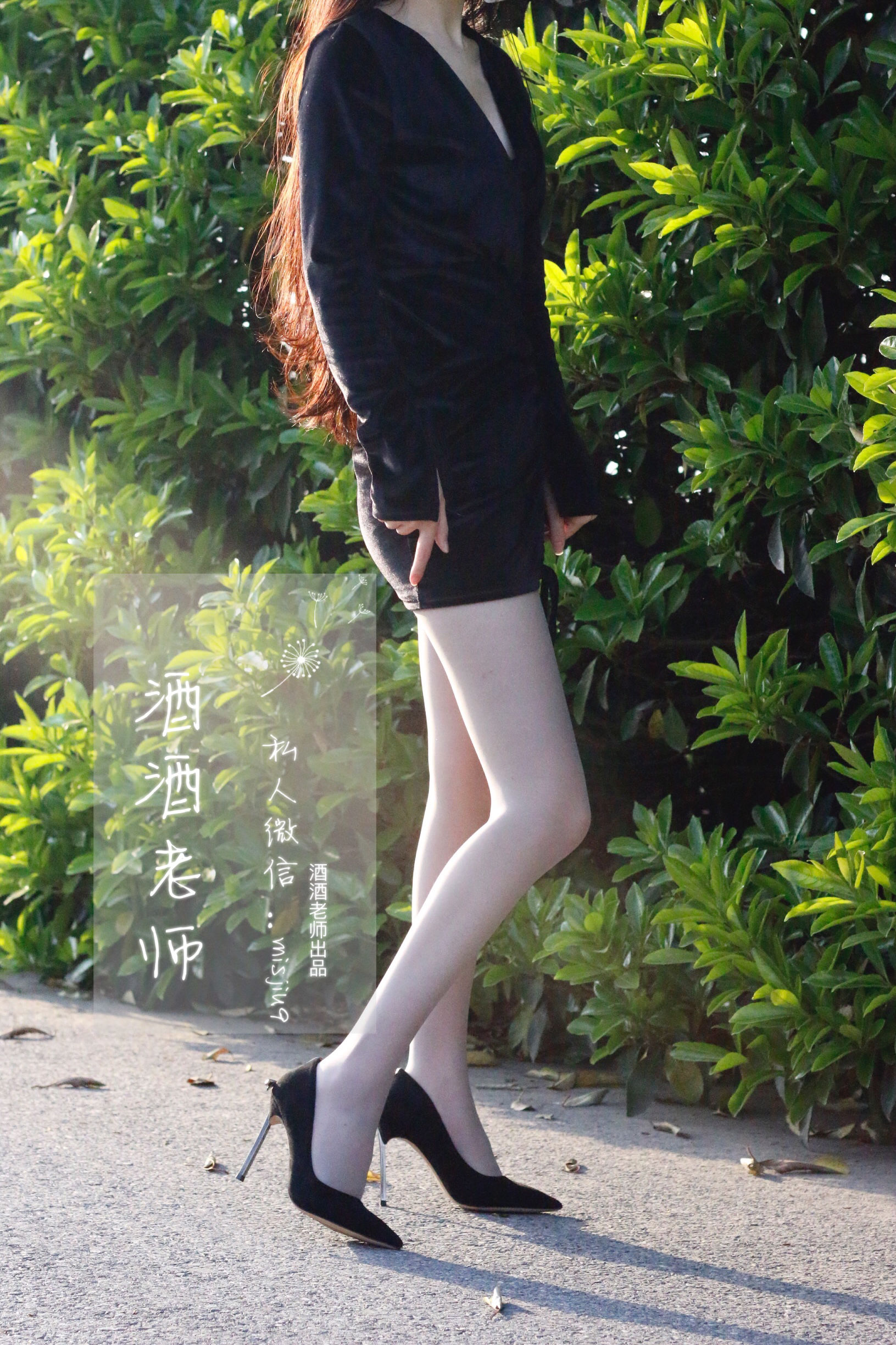 [福利COS] 酒酒老师 - 黄昏光影高跟秀第1张