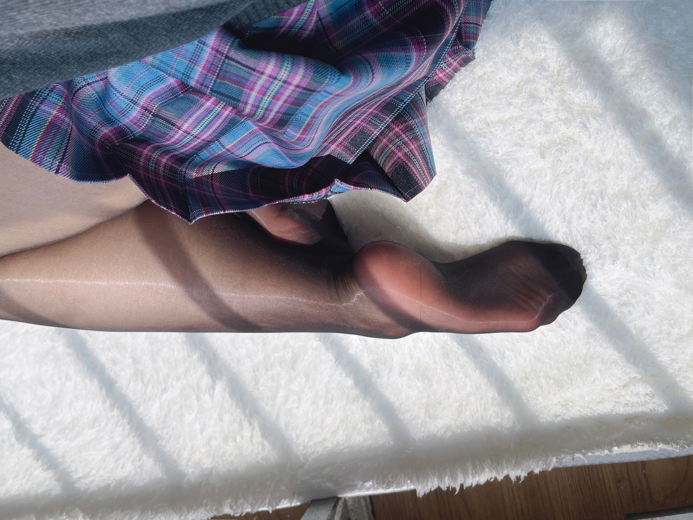 [福利COS] eloise软软 - JK黑丝第6张