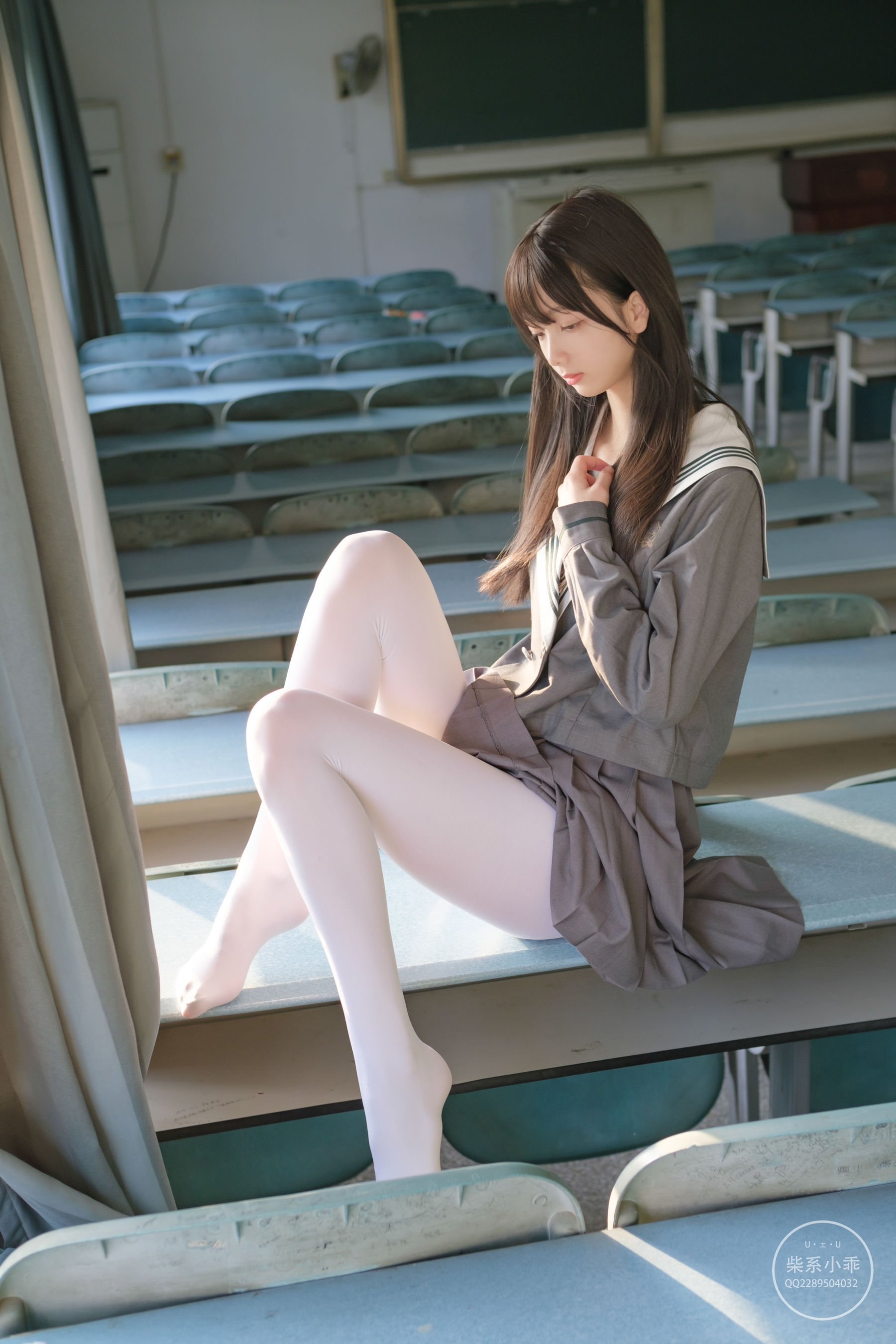 [福利COS] 柴系小乖(稚乖画册) - 夜夜 教室第14张