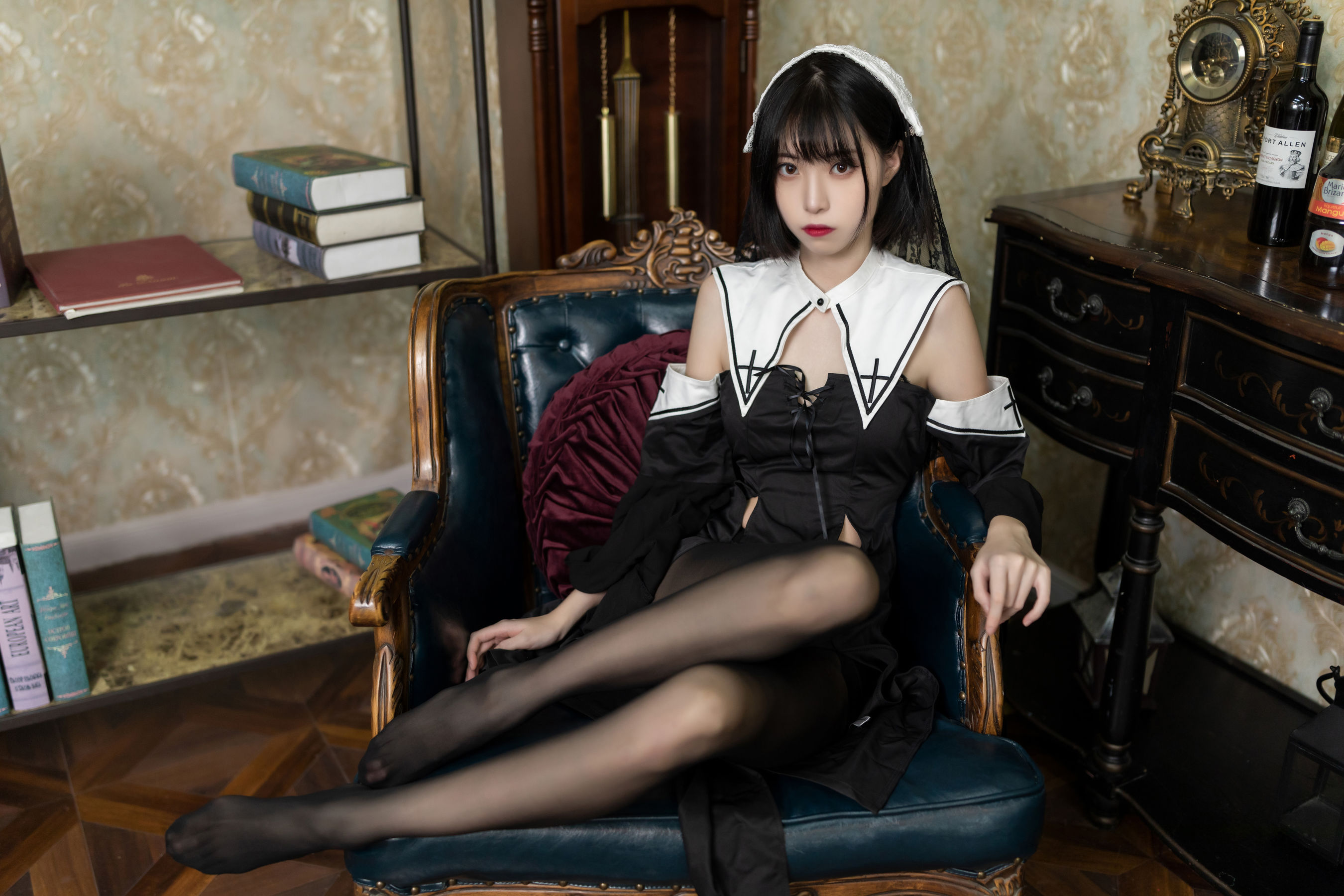 [福利COS] 许岚(叁月life) - 暗黑修女第10张