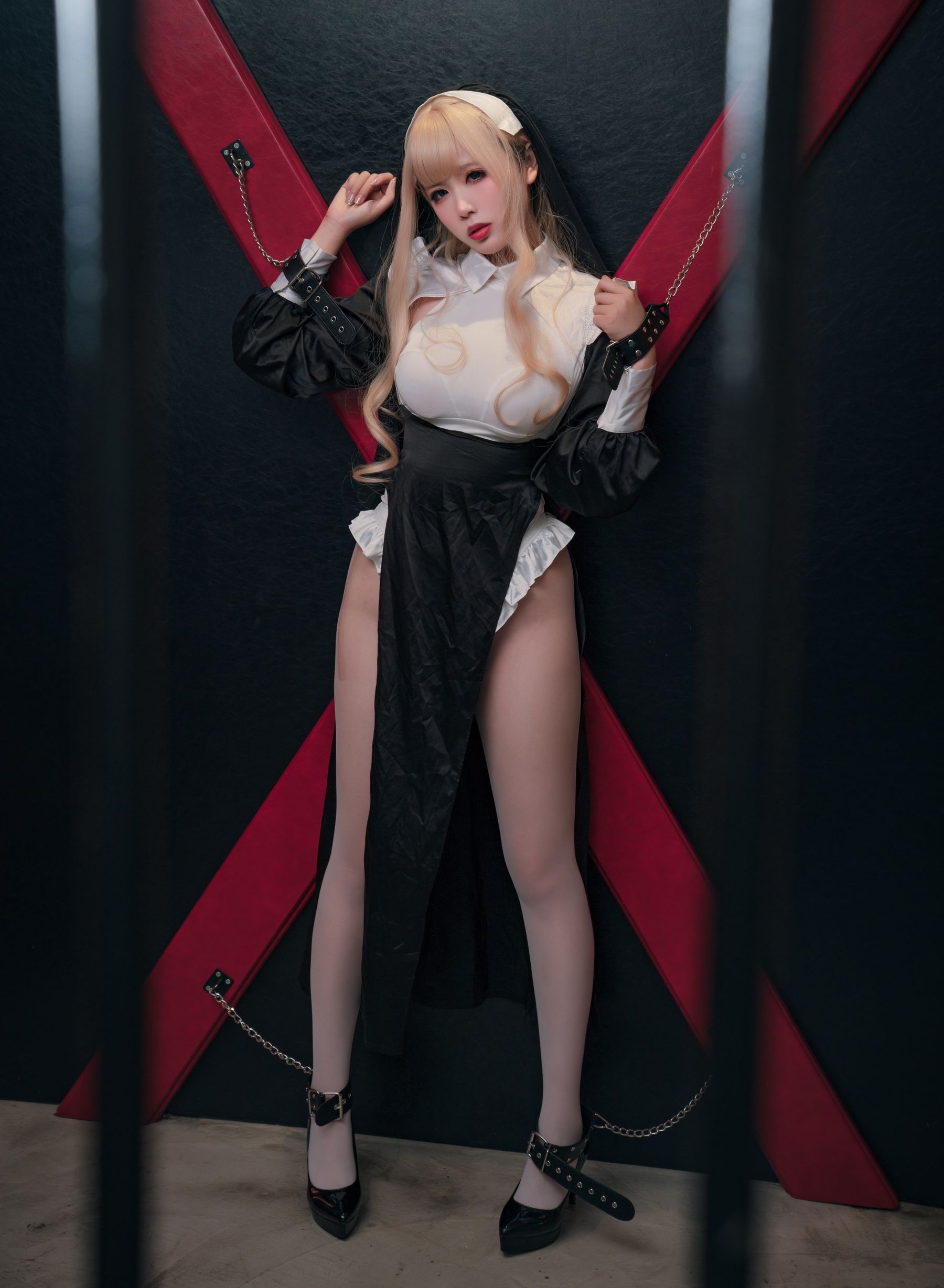 [福利COS] 轩萧学姐 - 修女第16张