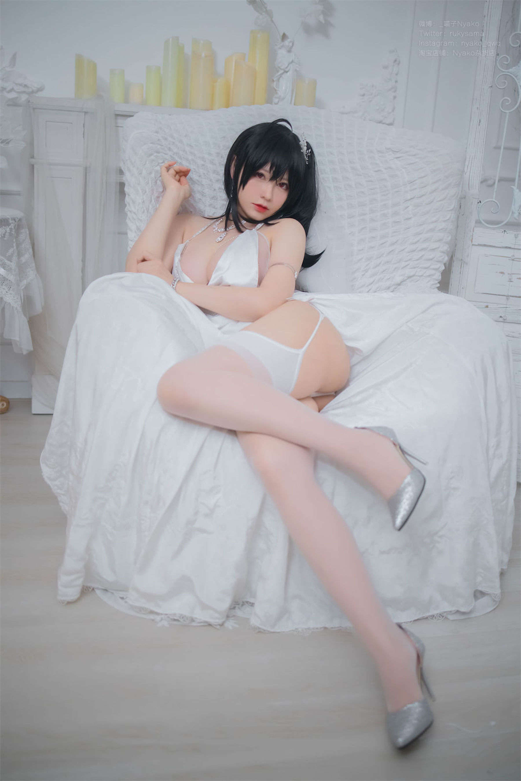 [福利COS] 萌妹子Nyako喵子 - 大凤纯白婚纱第9张