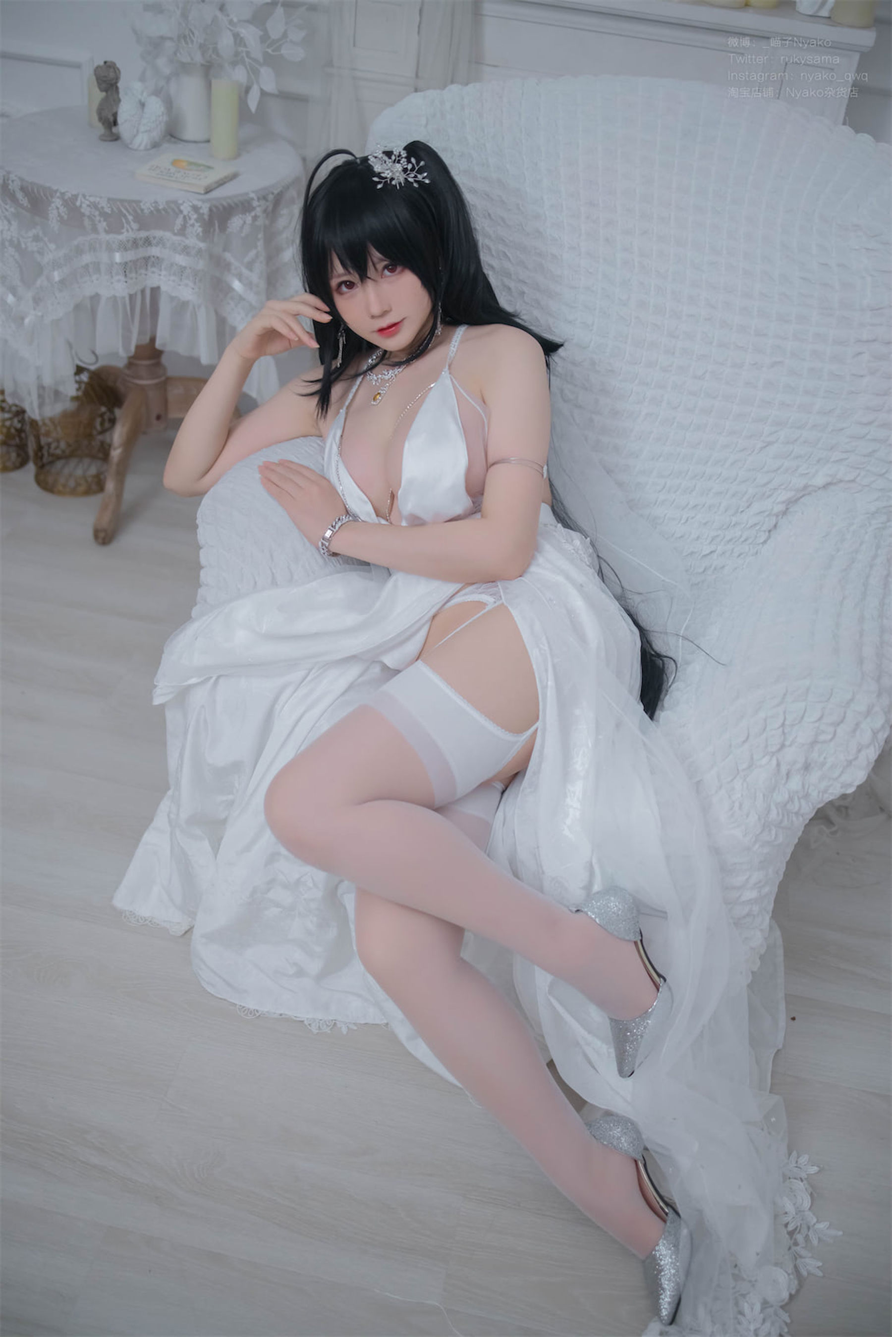 [福利COS] 萌妹子Nyako喵子 - 大凤纯白婚纱第8张