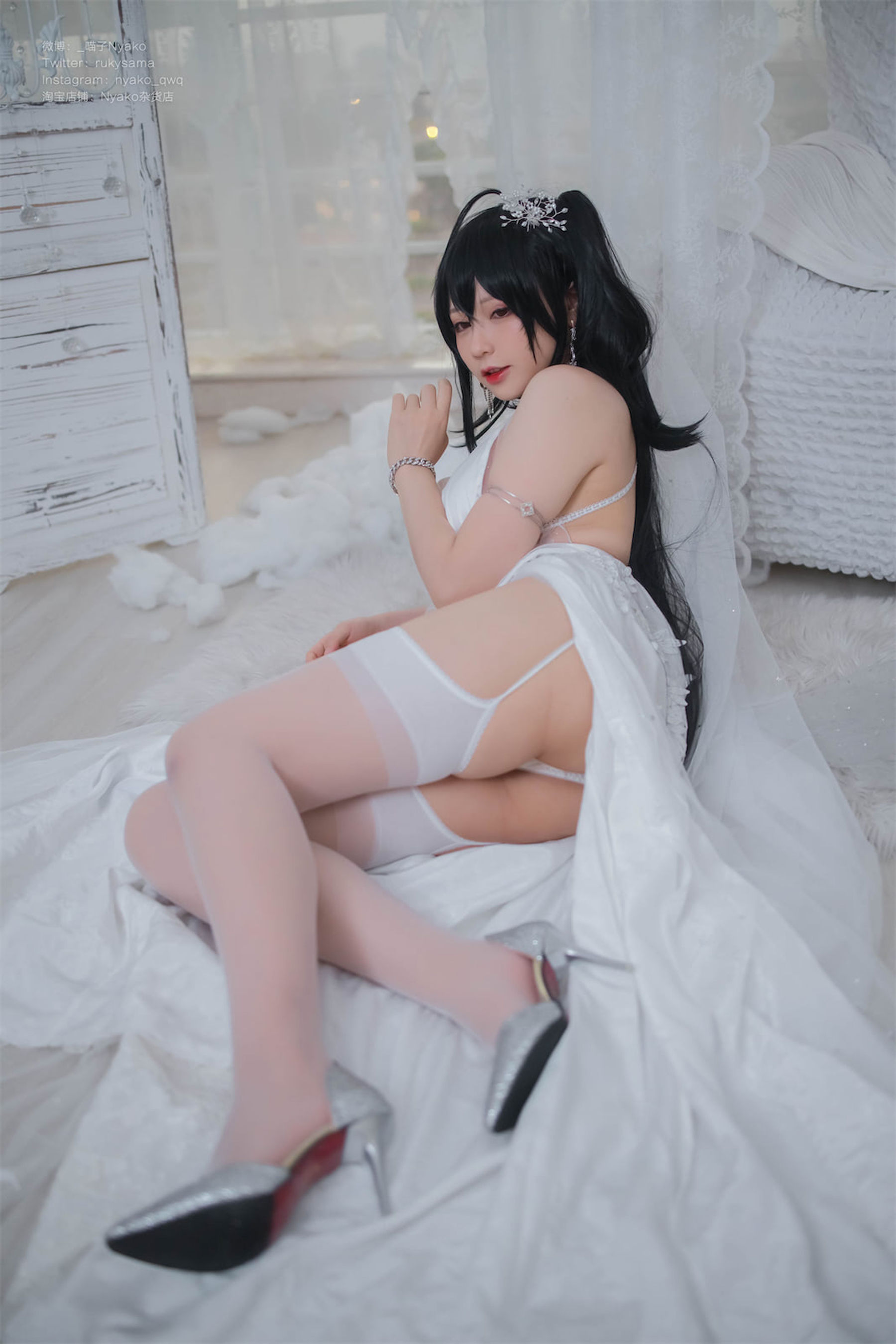 [福利COS] 萌妹子Nyako喵子 - 大凤纯白婚纱第7张