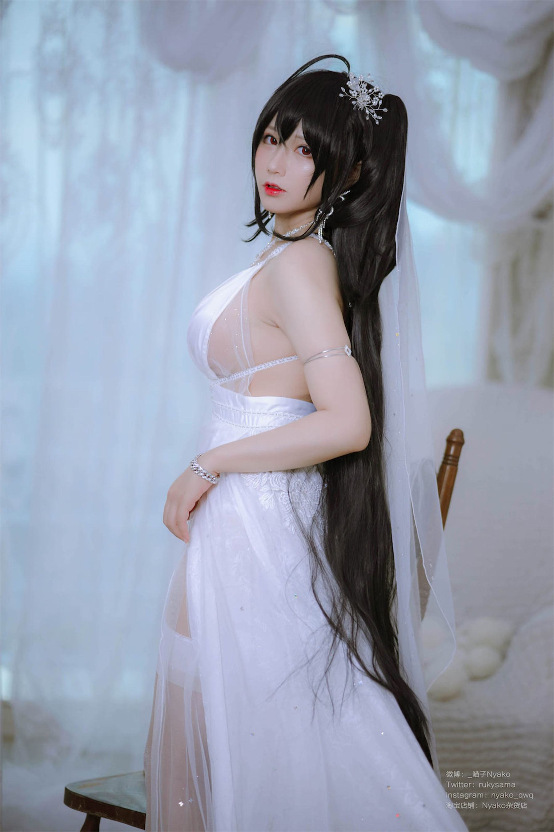 [福利COS] 萌妹子Nyako喵子 - 大凤纯白婚纱第14张
