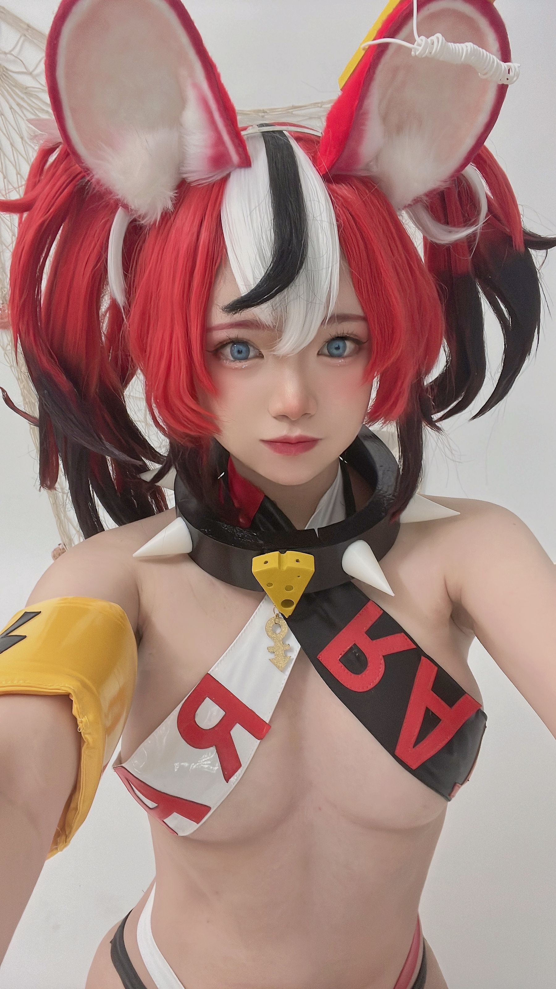 [福利COS] ZinieQ - Hakos Baelz Pole Dancing第13张