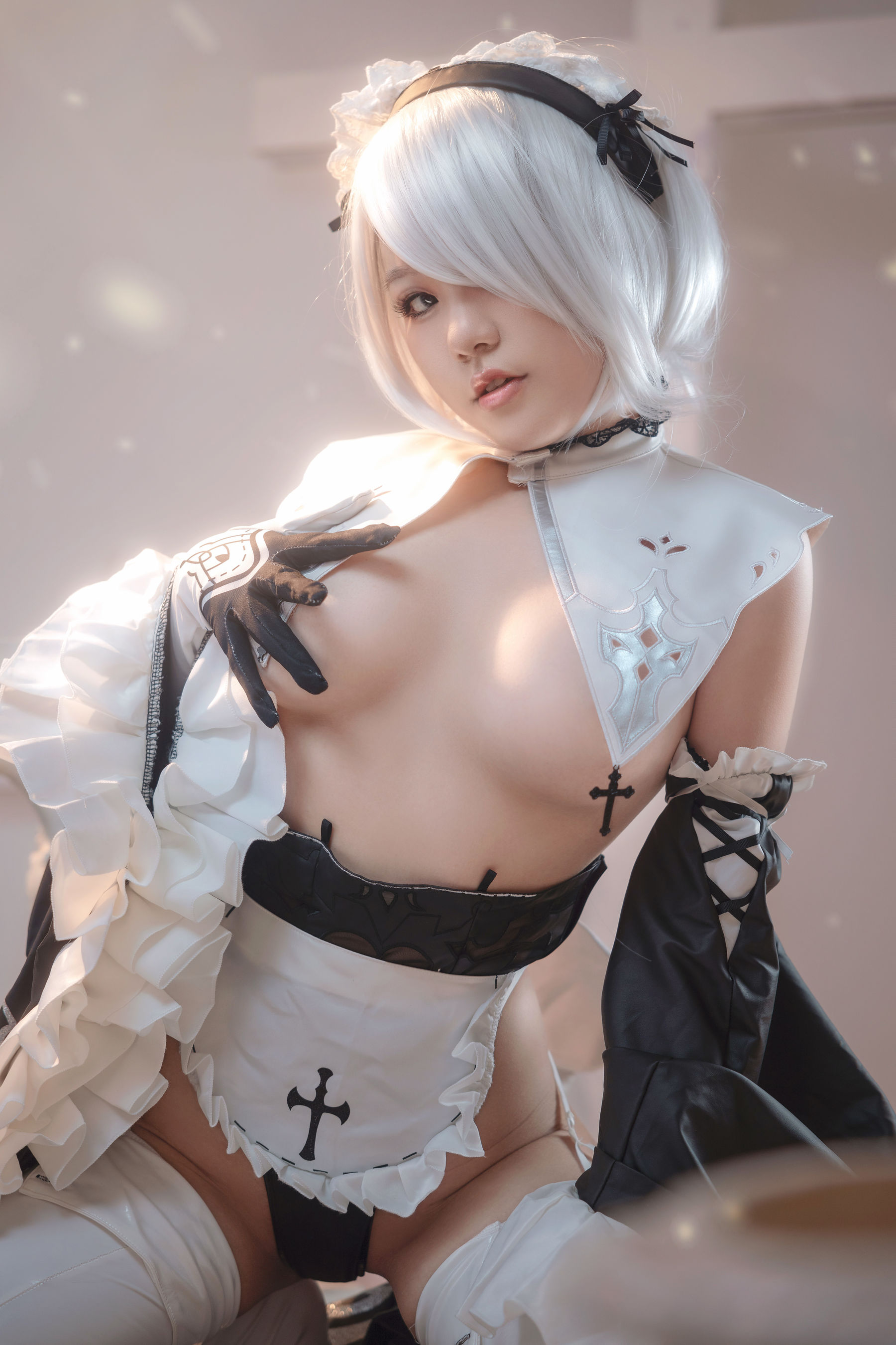 [福利COS] 七七娜娜子 - 2B女仆第3张