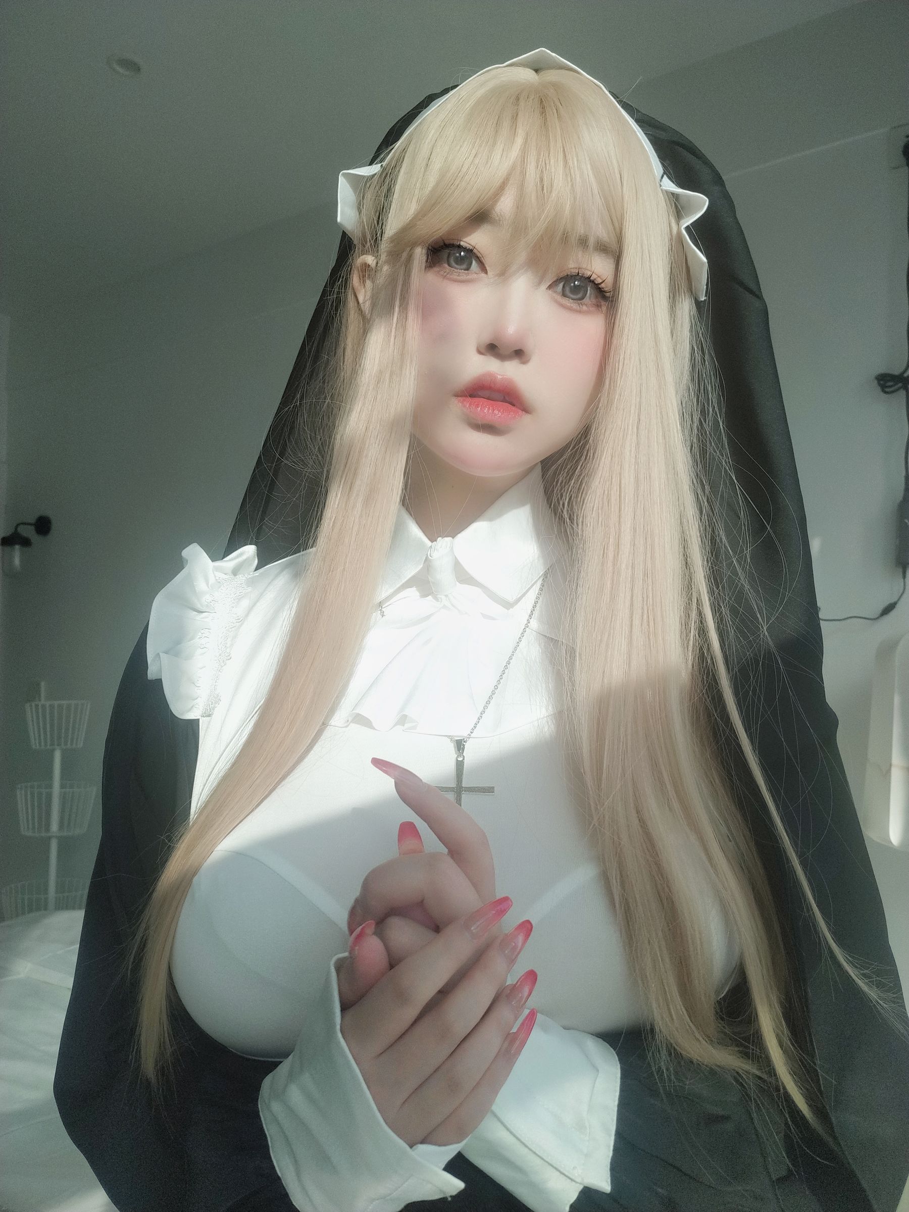 [福利COS] 女主K - 修女第5张