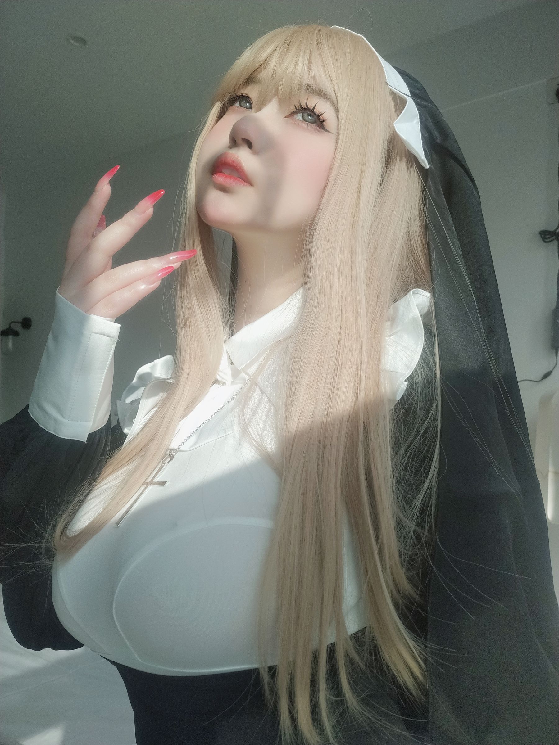 [福利COS] 女主K - 修女第6张