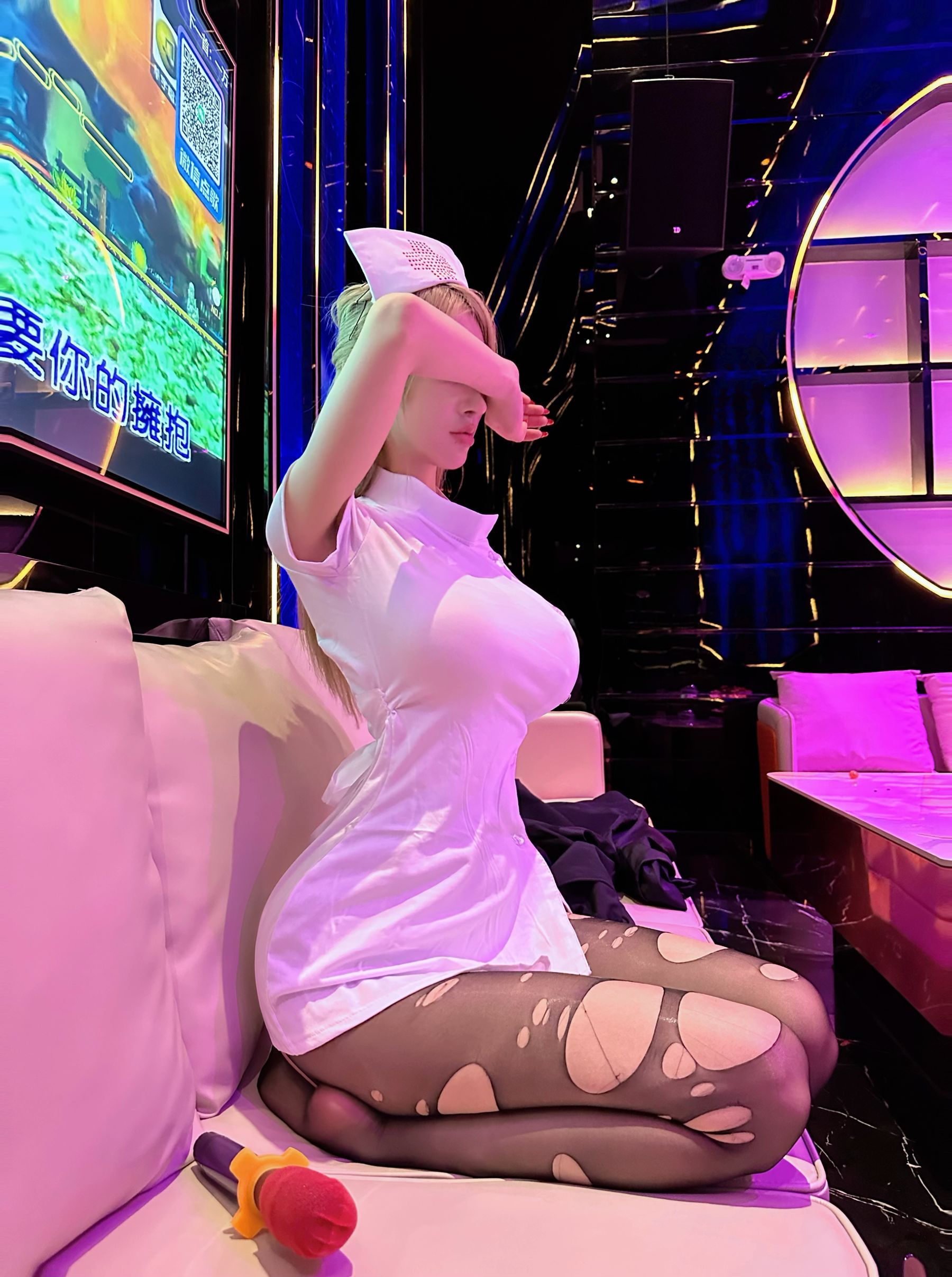 [福利COS] 脸红Dearie - 护士KTV第9张