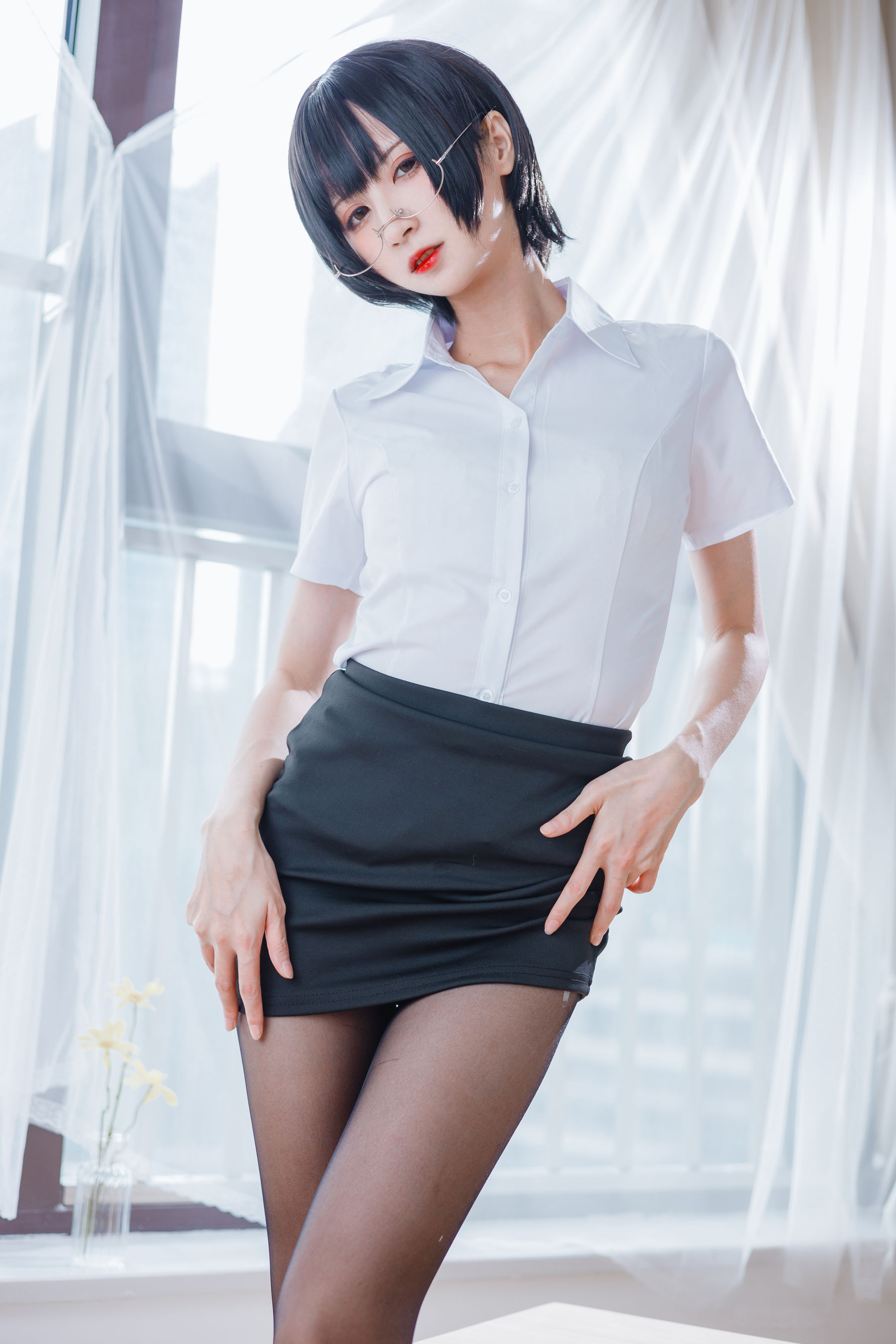 [福利COS] 贝儿酱Miki - OL装第10张