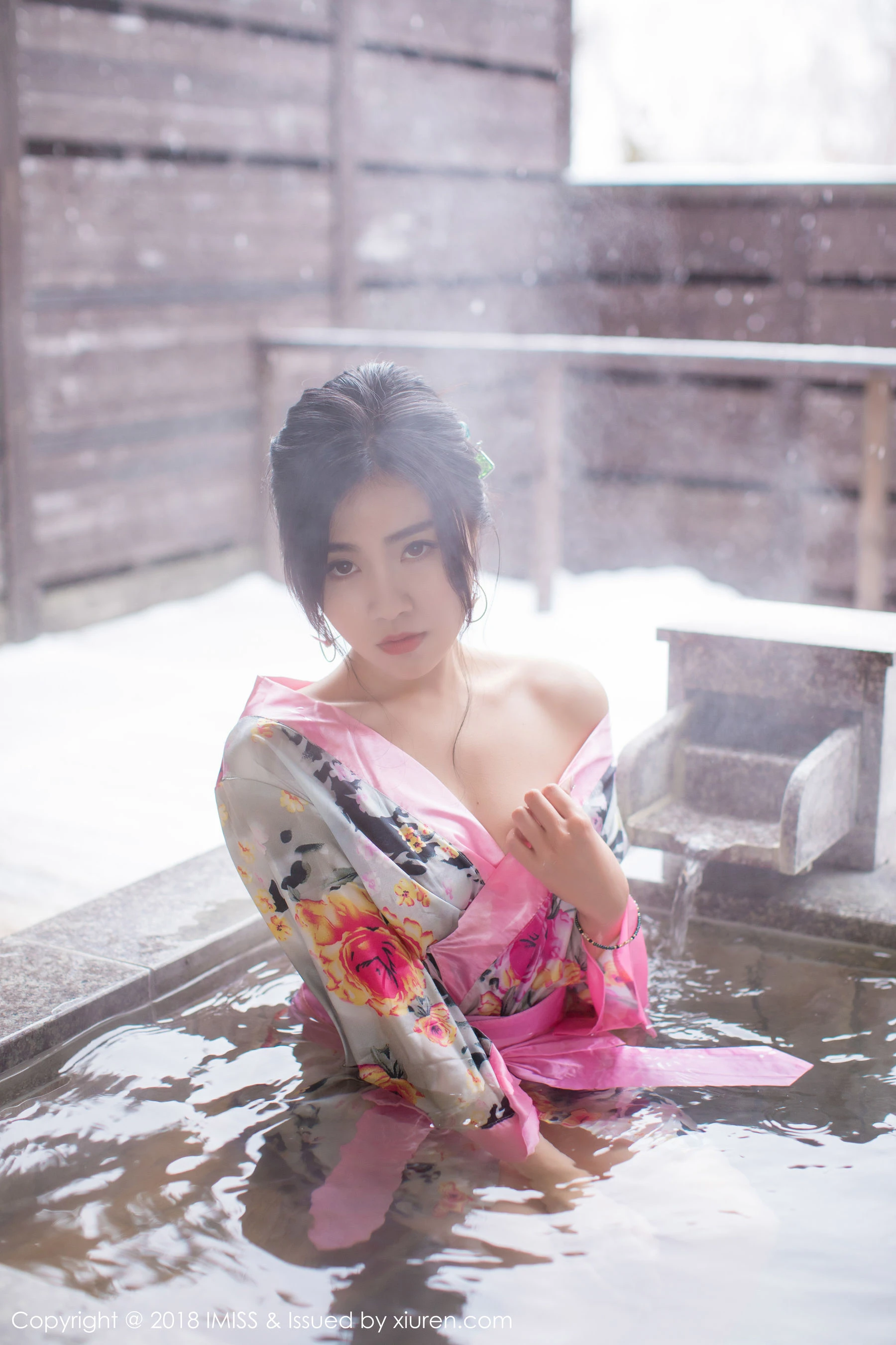  许诺Sabrina《浴池和服+蕾丝美腿》 爱蜜社IMiss Vol.221第3张