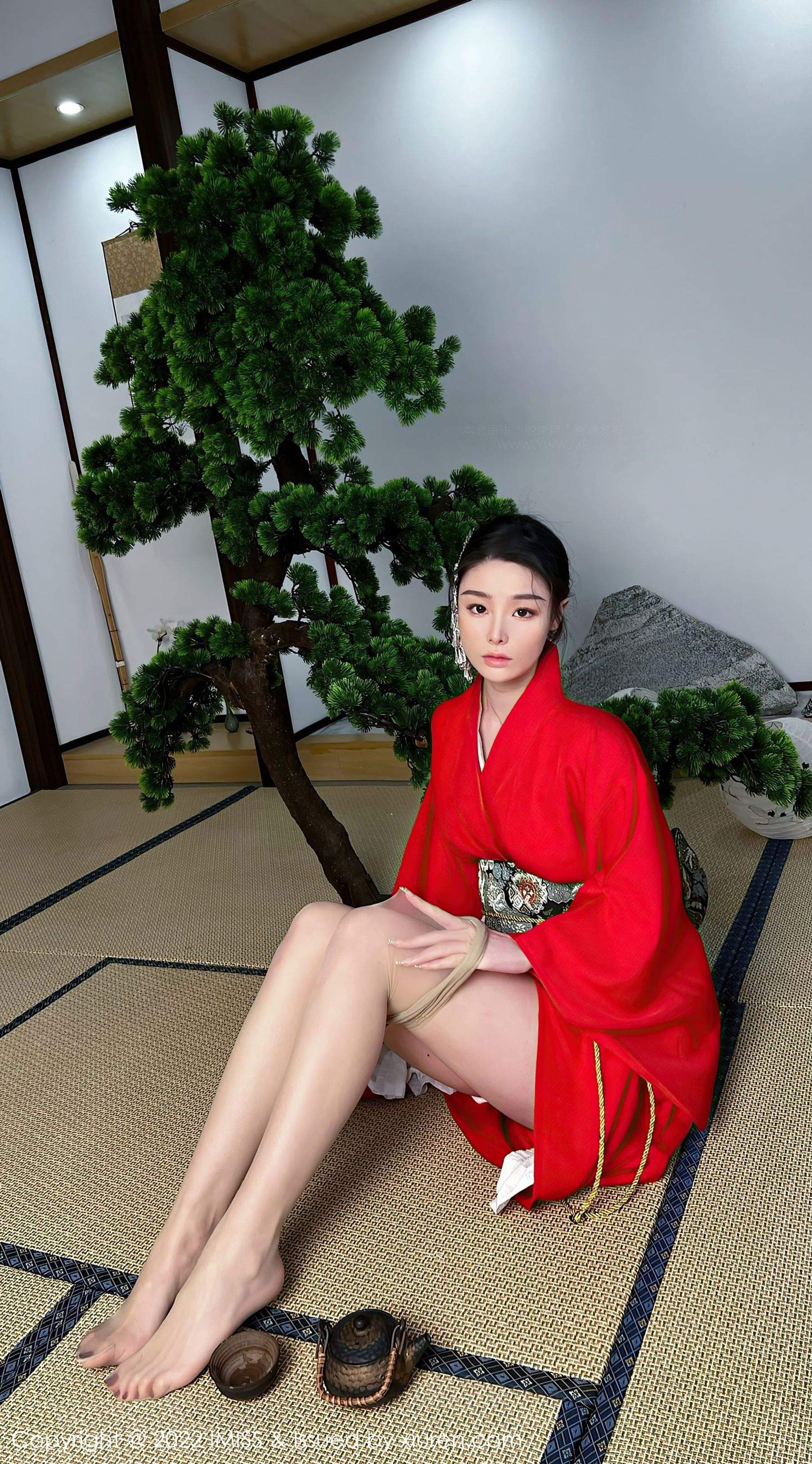  爱蜜社 VOL.669 逗逗doudou 和服美腿第3张