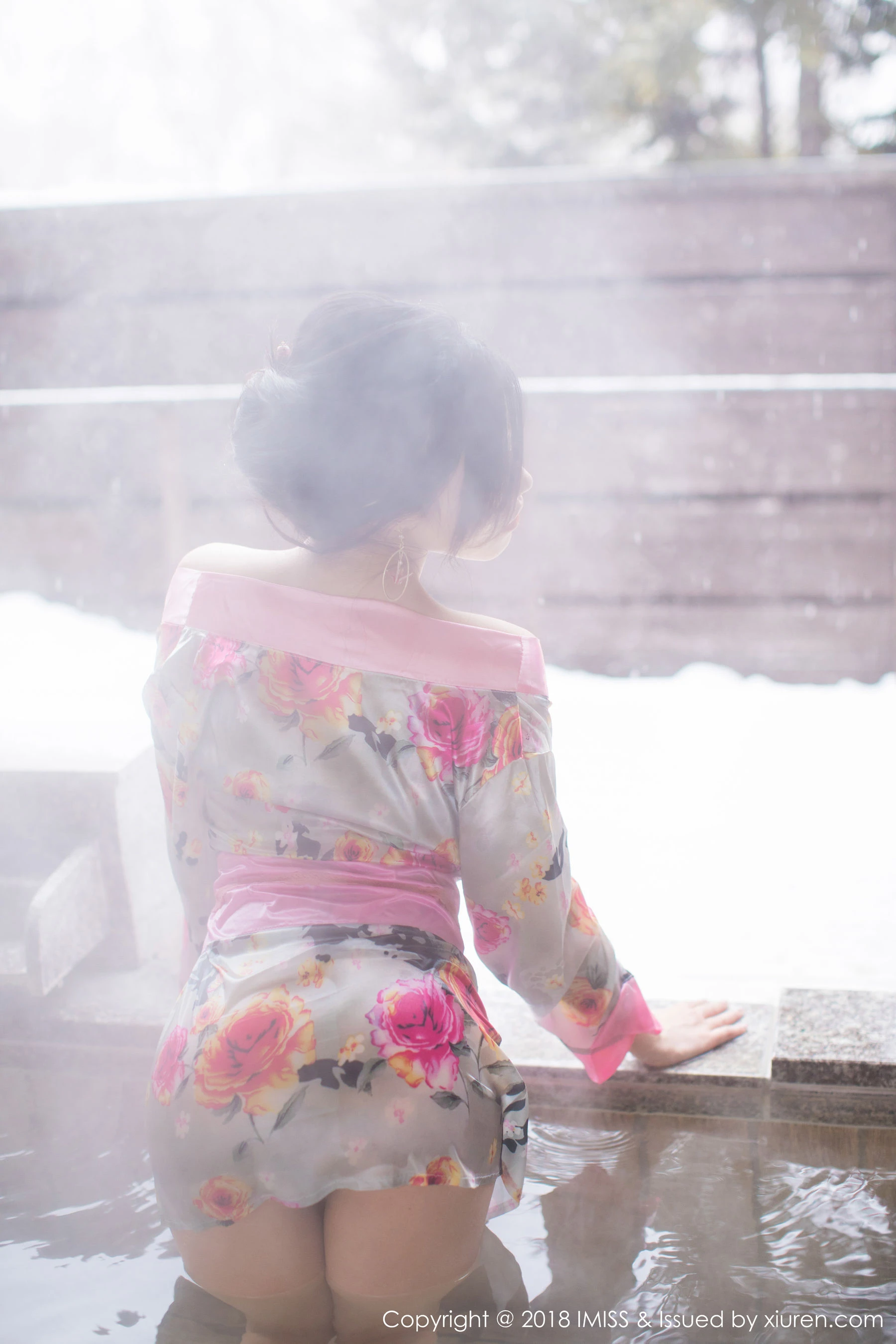  许诺Sabrina《浴池和服+蕾丝美腿》 爱蜜社IMiss Vol.221第5张