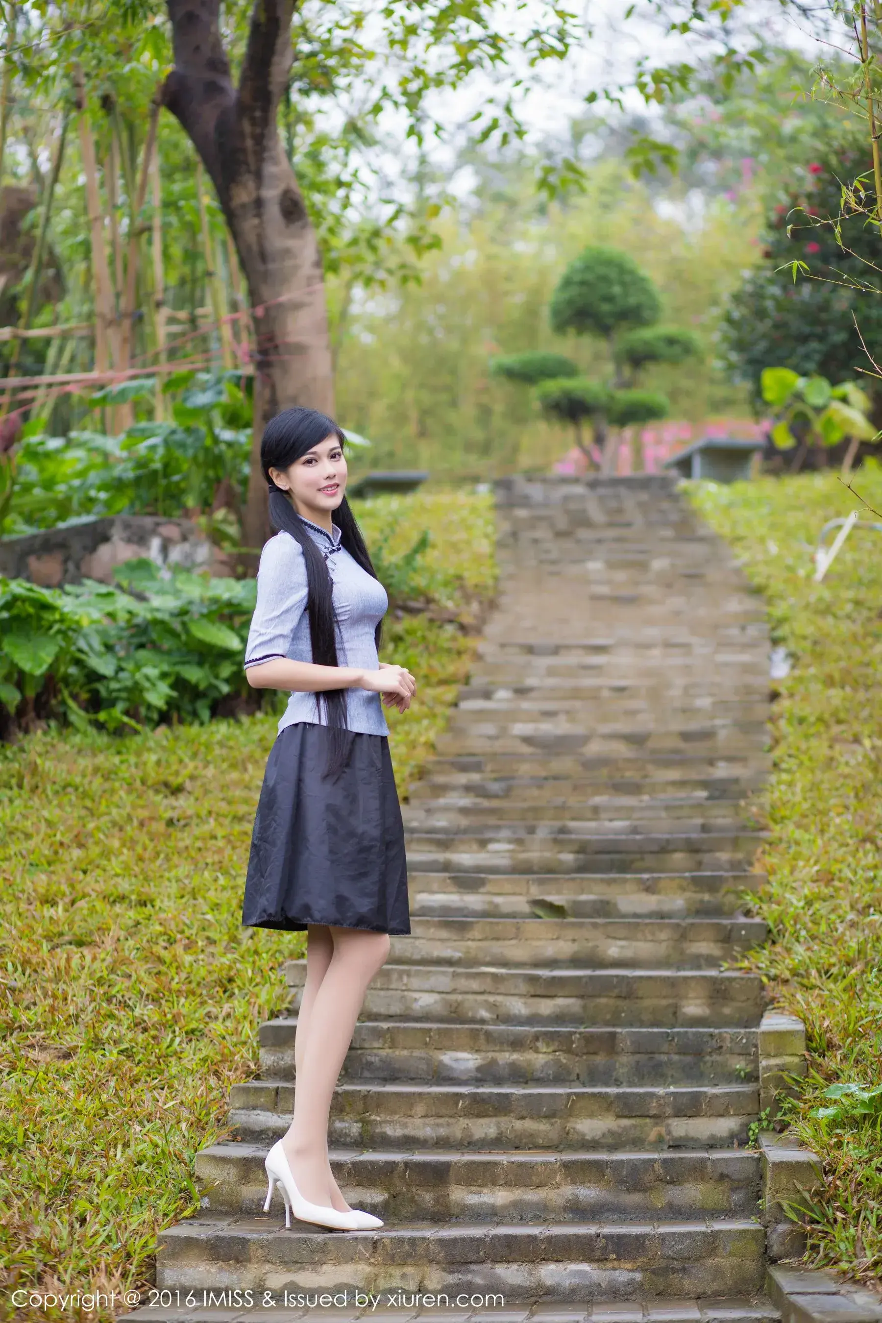  王曼妮、谭小雅《古典旗袍系列》爱蜜社IMiss Vol.070第10张