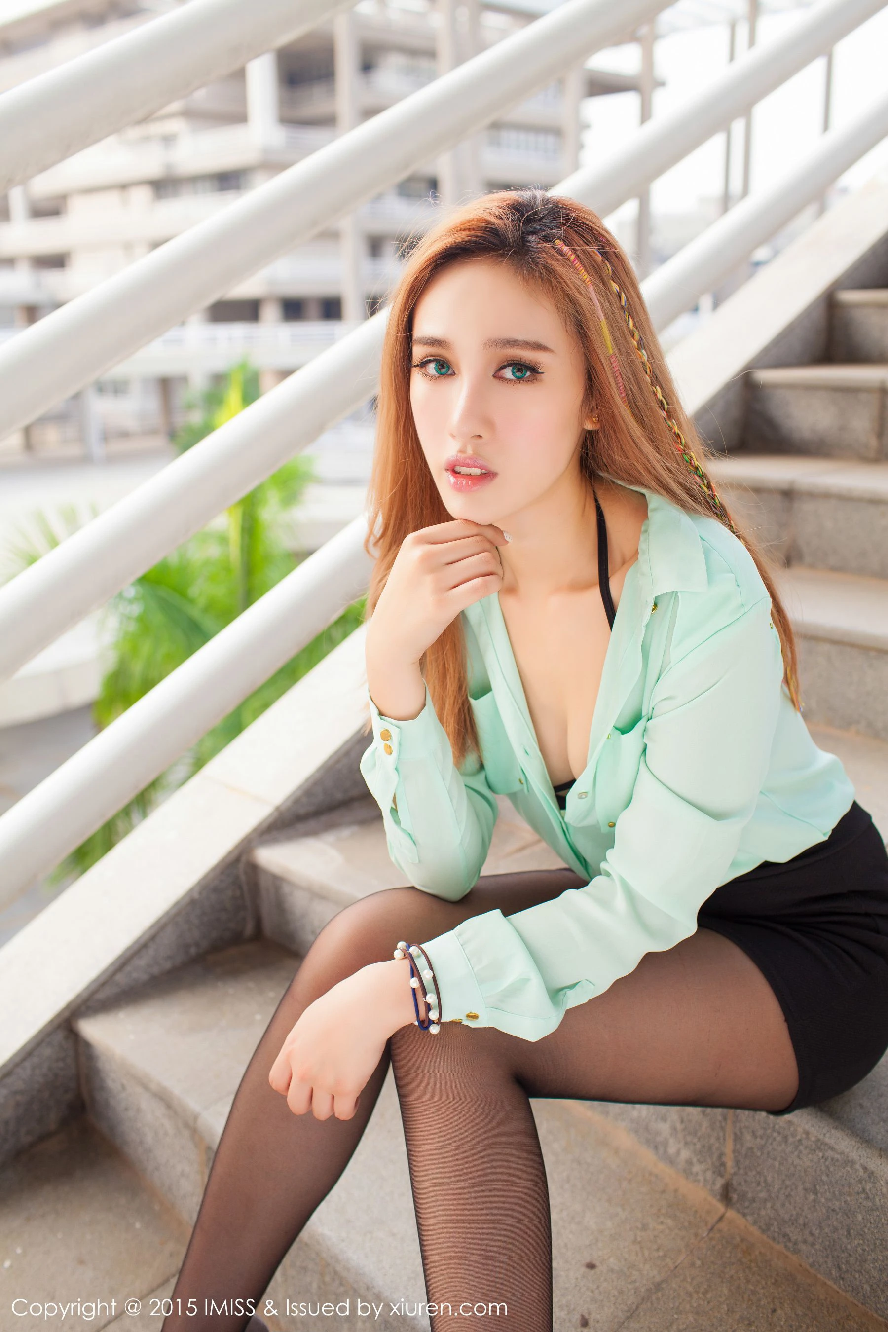  Michi_Ho《比基尼+OL丝袜装》 爱蜜社IMiss Vol.050第15张