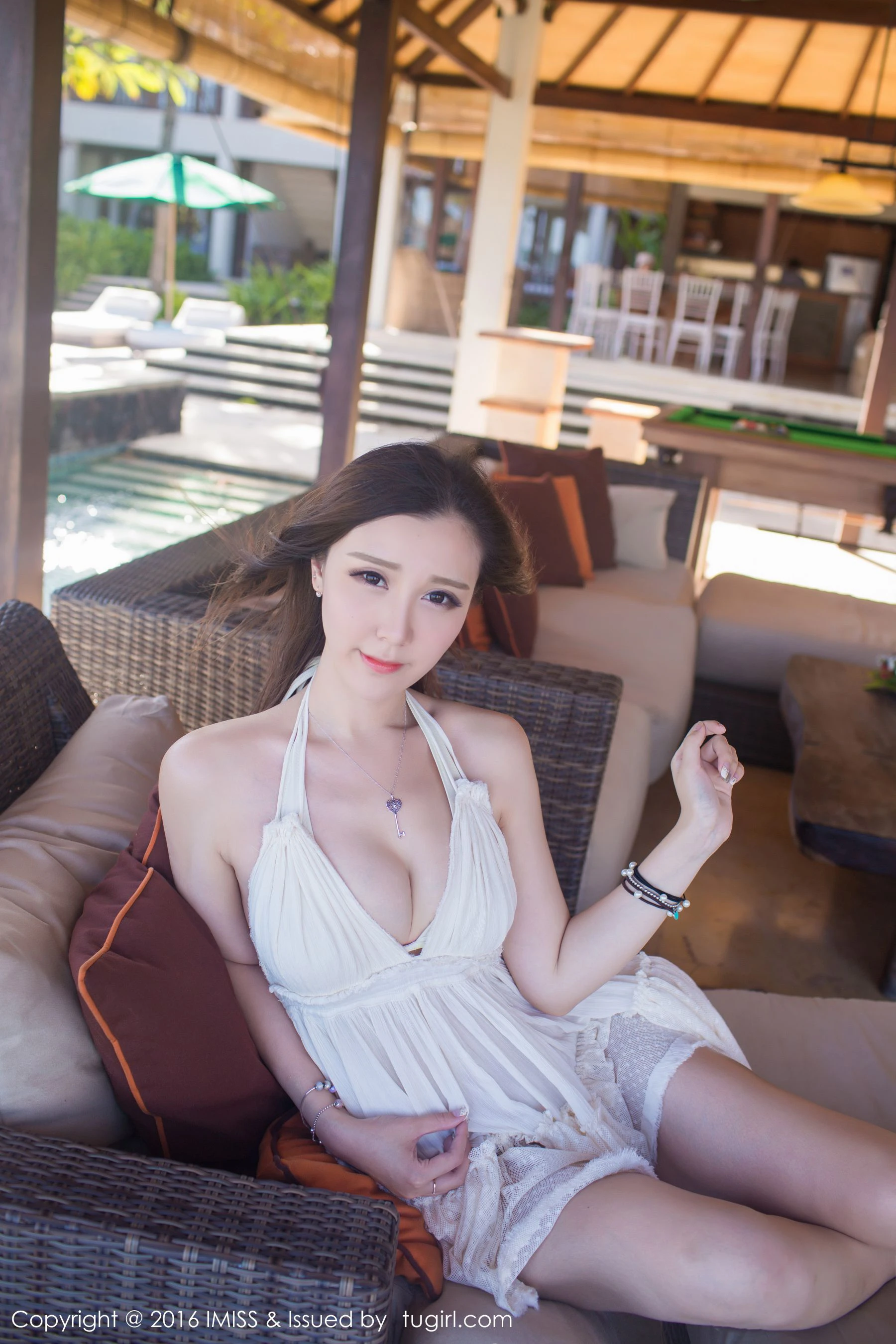  气质女神@淼淼萌萌哒《巴厘岛旅拍》 爱蜜社IMiss Vol.102第12张