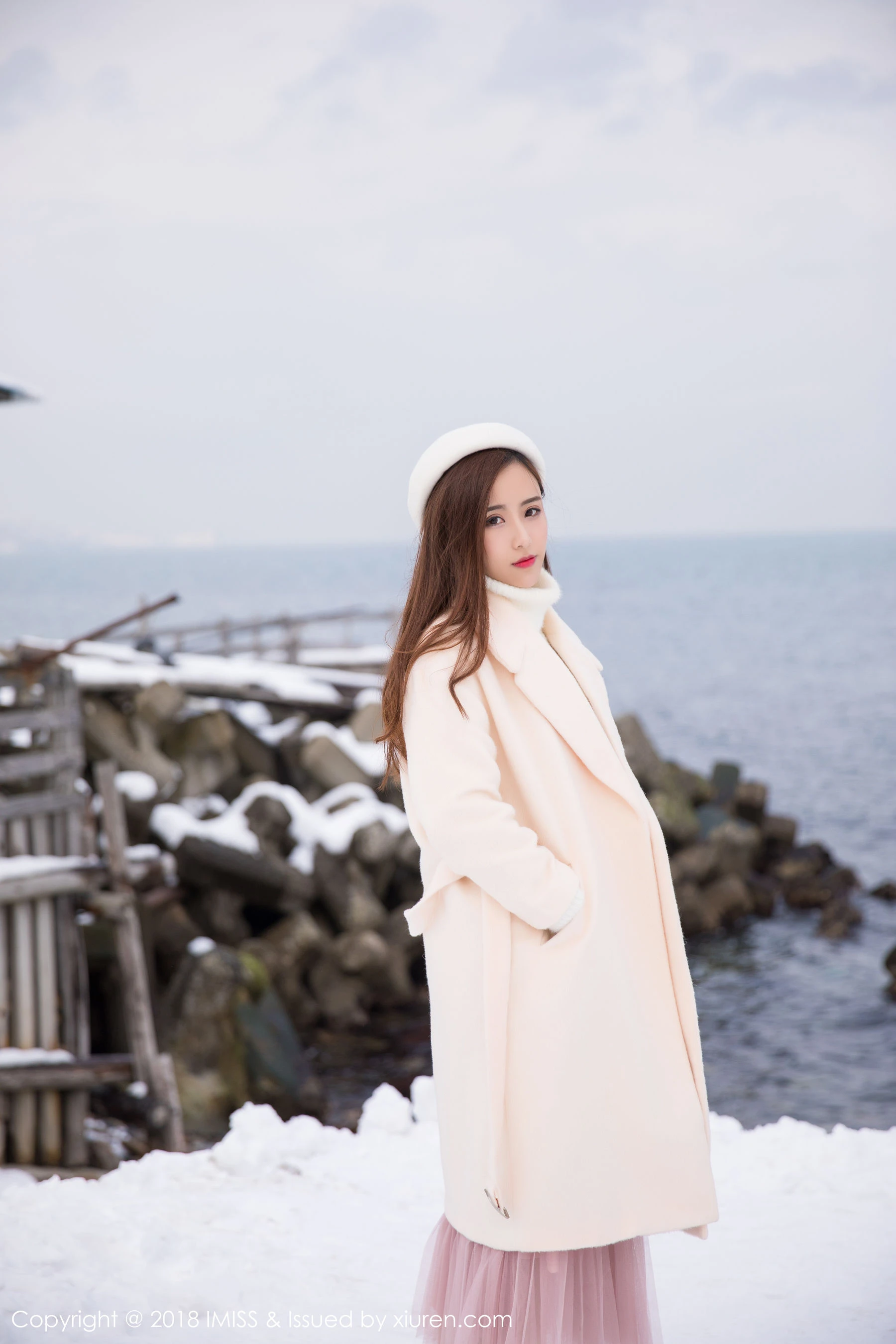  模特猫宝《束缚装扮与吊袜》 爱蜜社IMiss Vol.253第5张