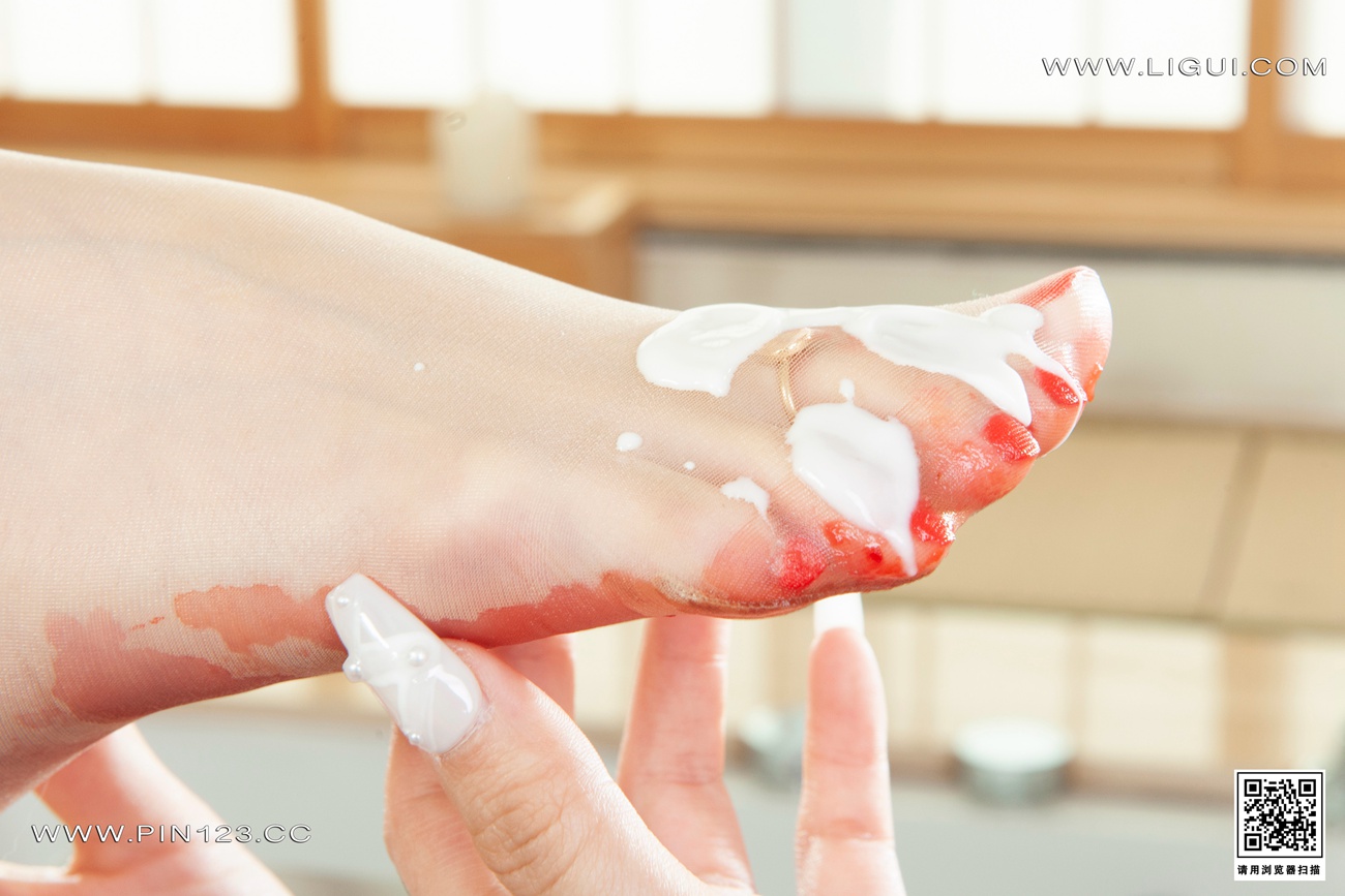 [Ligui丽柜]2022.05.26《双生花》香莓芬芬第5张