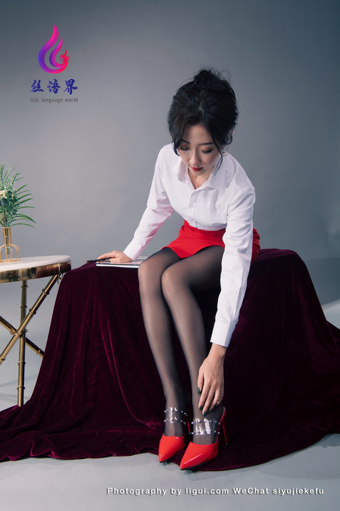 [Ligui丽柜]2022.04.27《那一抹红色》愉心第7张