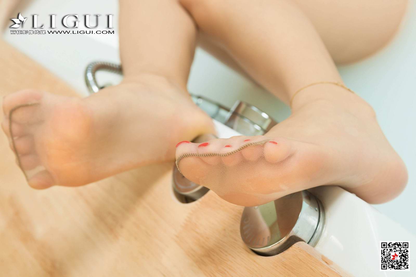 Ligui丽柜  2020.05.27《香浴名莲》潘潘第8张