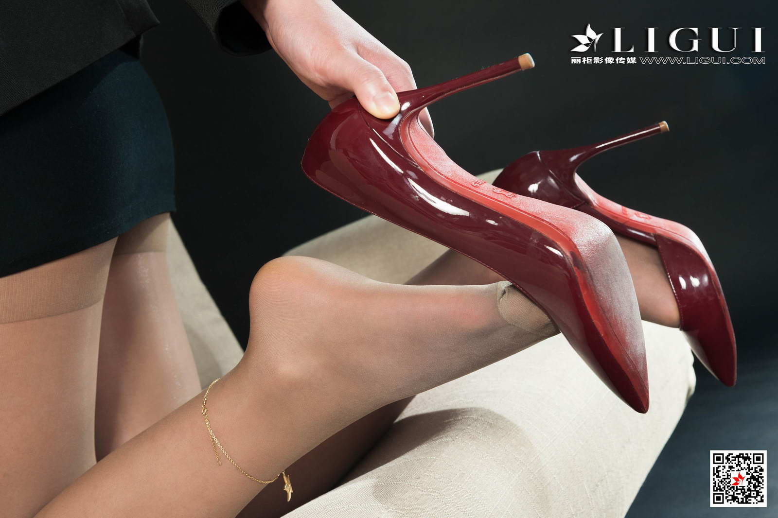 Ligui丽柜 2020.09.14《加班有惊喜》桔子第1张