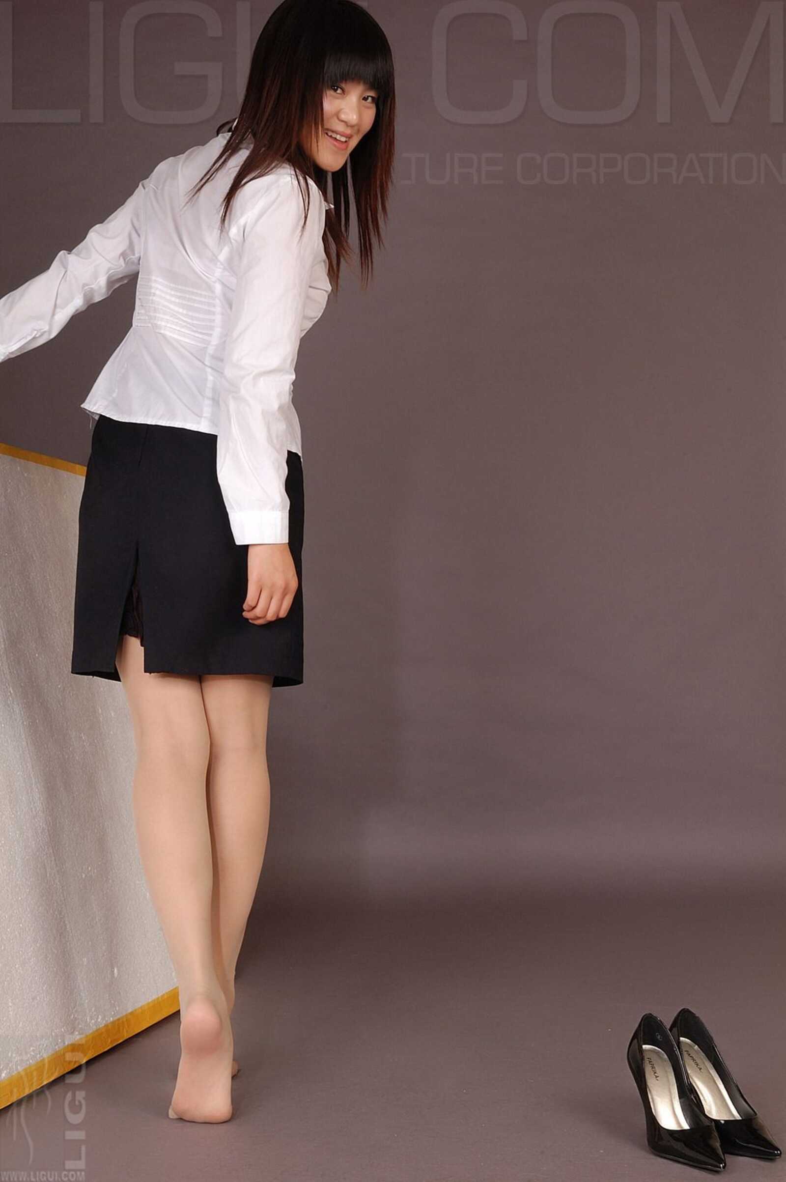 [丽柜LiGui] Model 晶晶《白領丽人》丝足写真集图片第1张