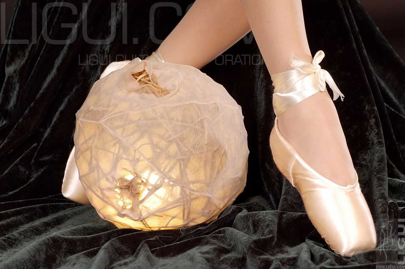 [丽柜LiGui] Model 丝丝《美丽的天使》丝足写真图片第12张